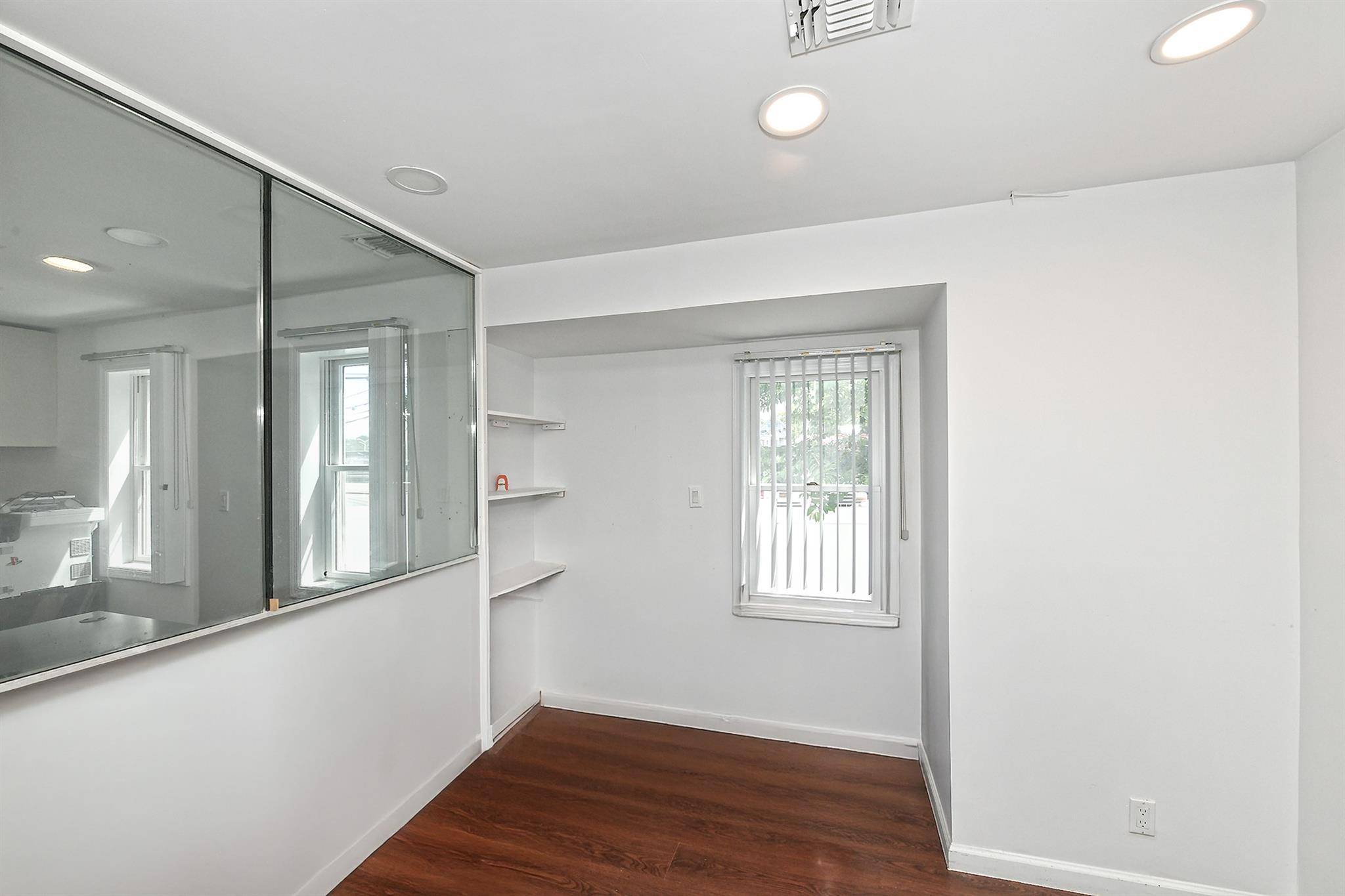 Port Washington, NY 11050,150 Bayview AVE