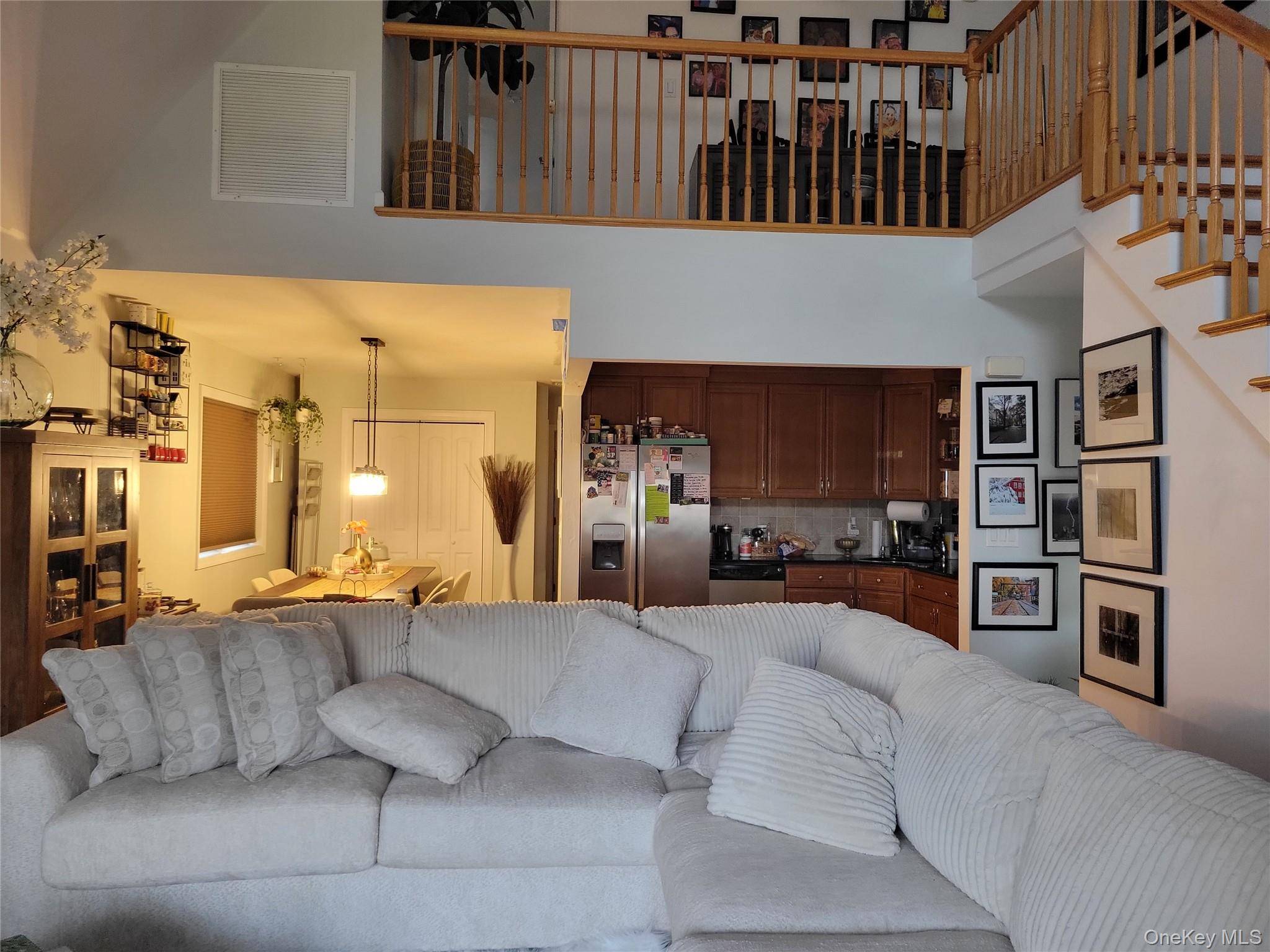 Fresh Meadows, NY 11365,61-40 173 Street