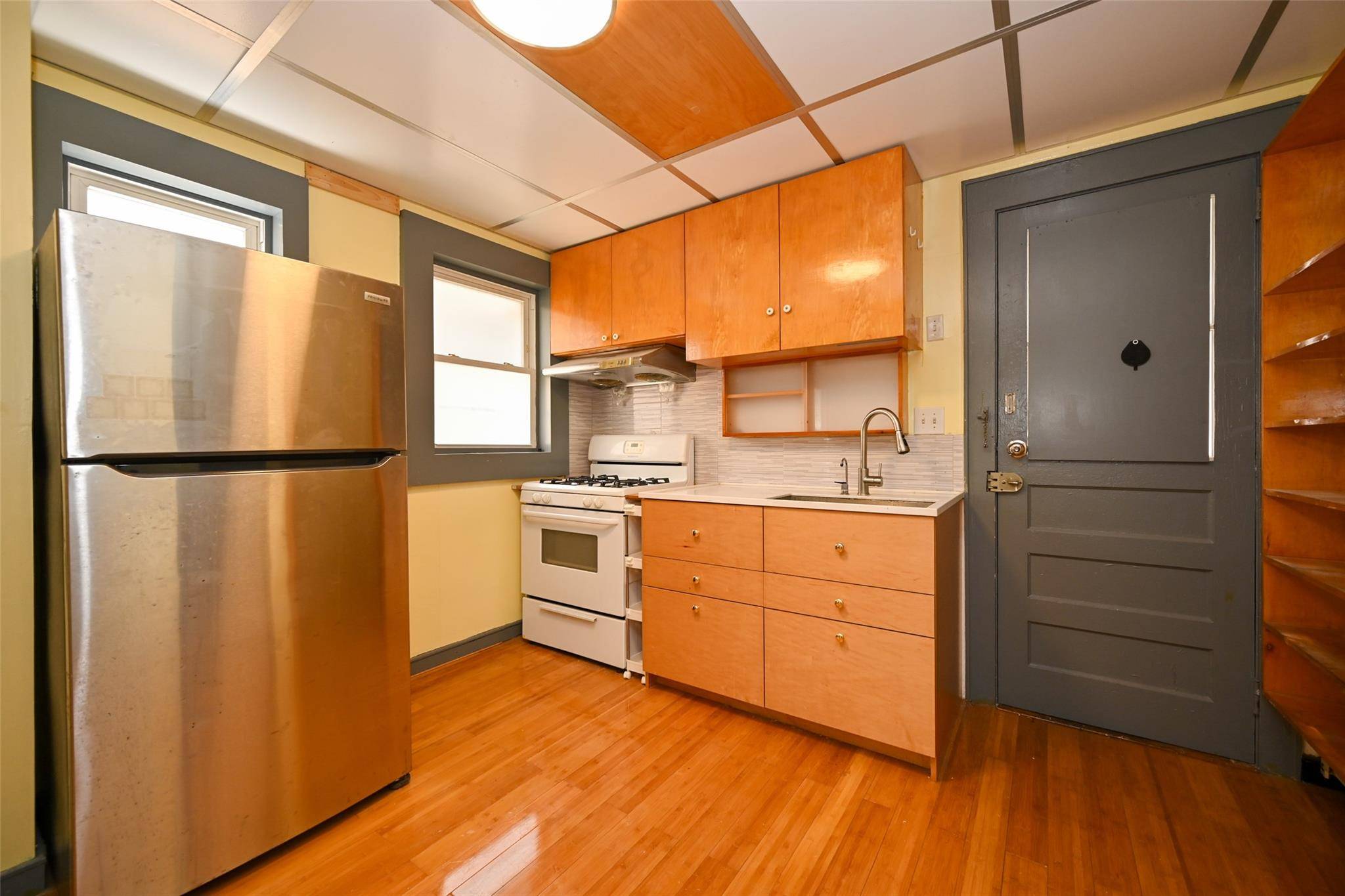 Flushing, NY 11367,156-14 65 AVE