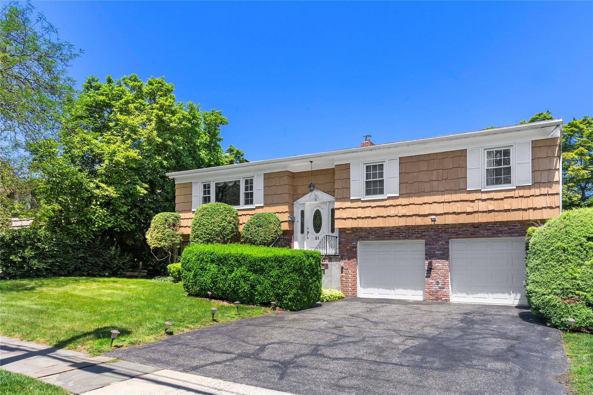 Mount Vernon, NY 10552,21 Ellwood AVE