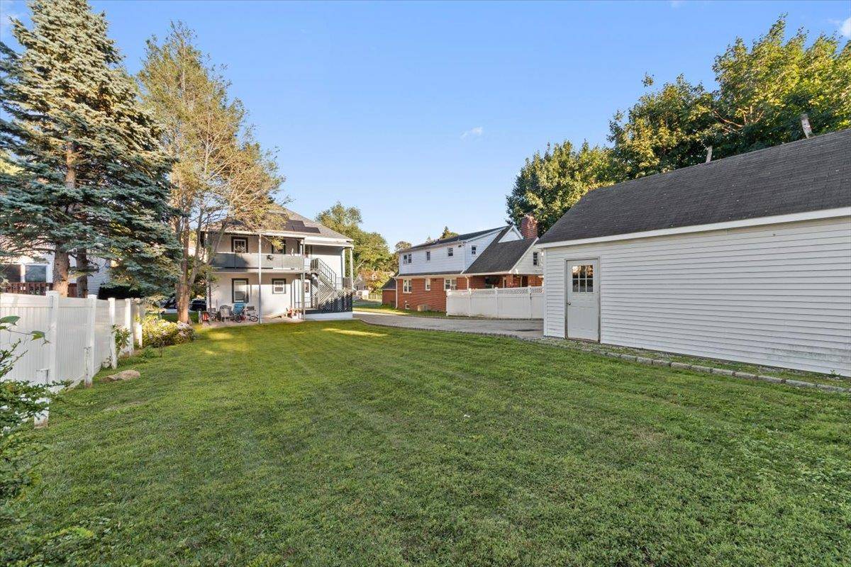 Ossining, NY 10562,33 Park AVE