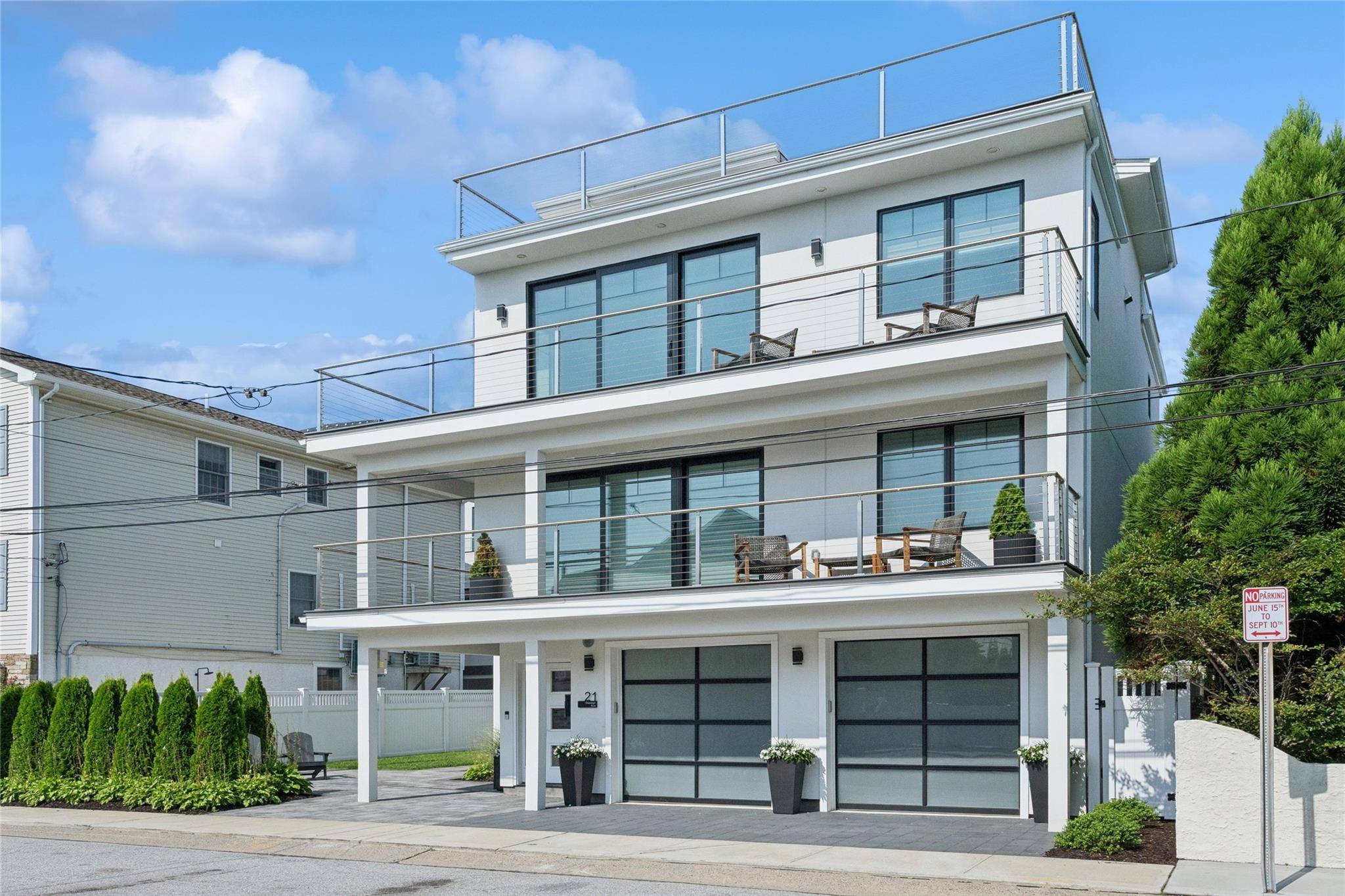East Atlantic Beach, NY 11561,21 Oswego AVE