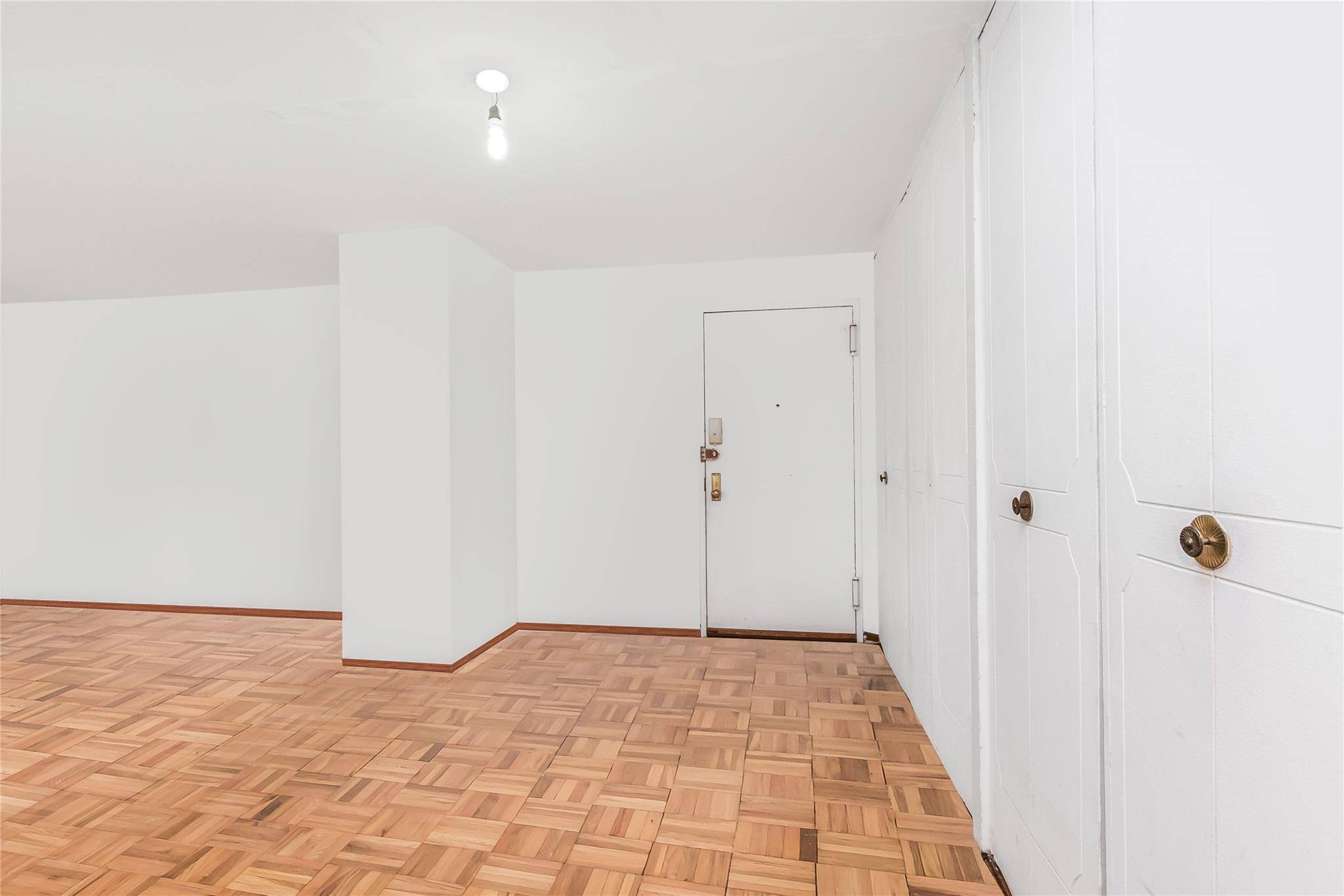 Bronx, NY 10463,3333 Henry Hudson Parkway #2L