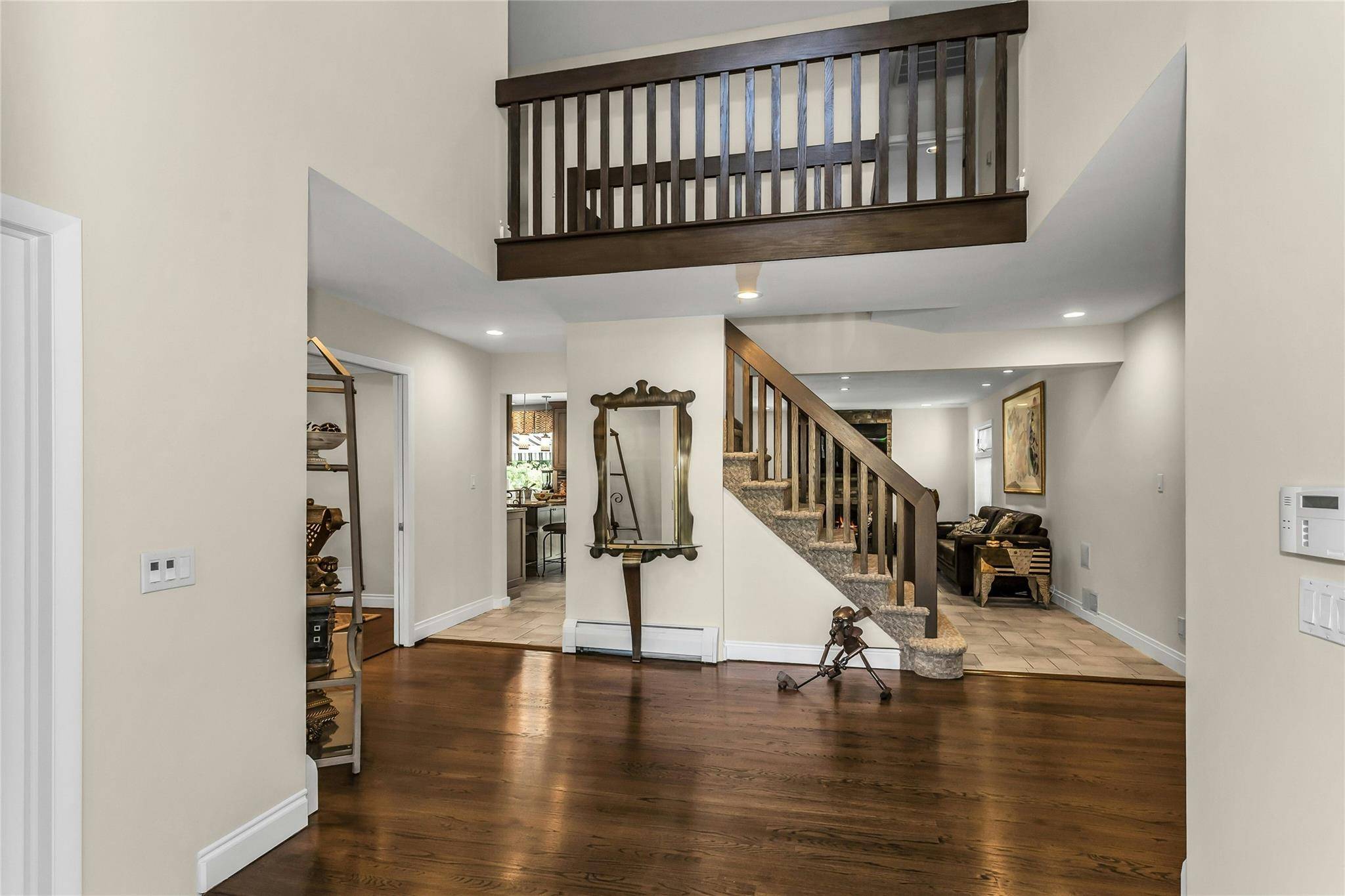 Dix Hills, NY 11746,19 Susan LN