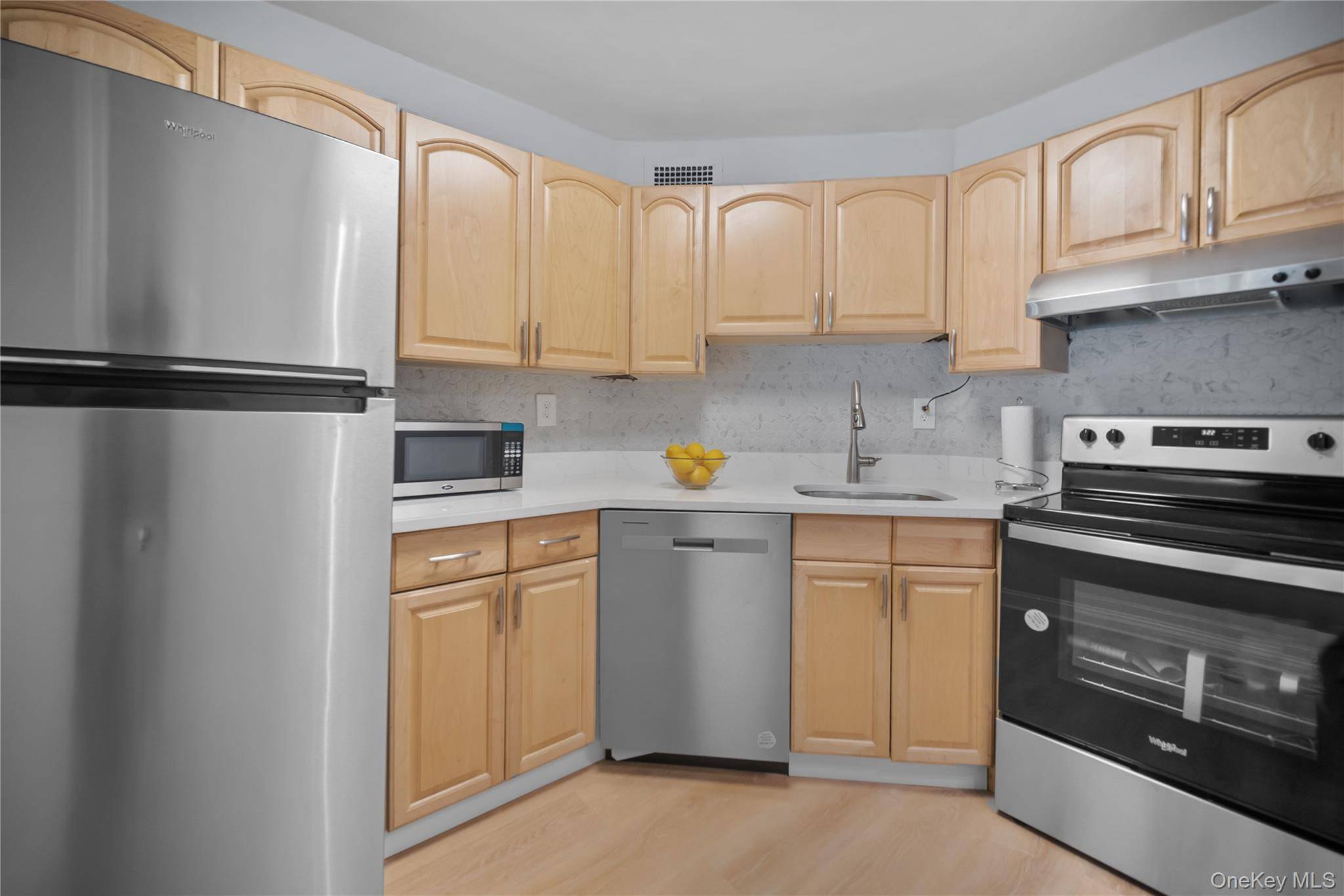 White Plains, NY 10605,12 Old Mamaroneck RD #7P