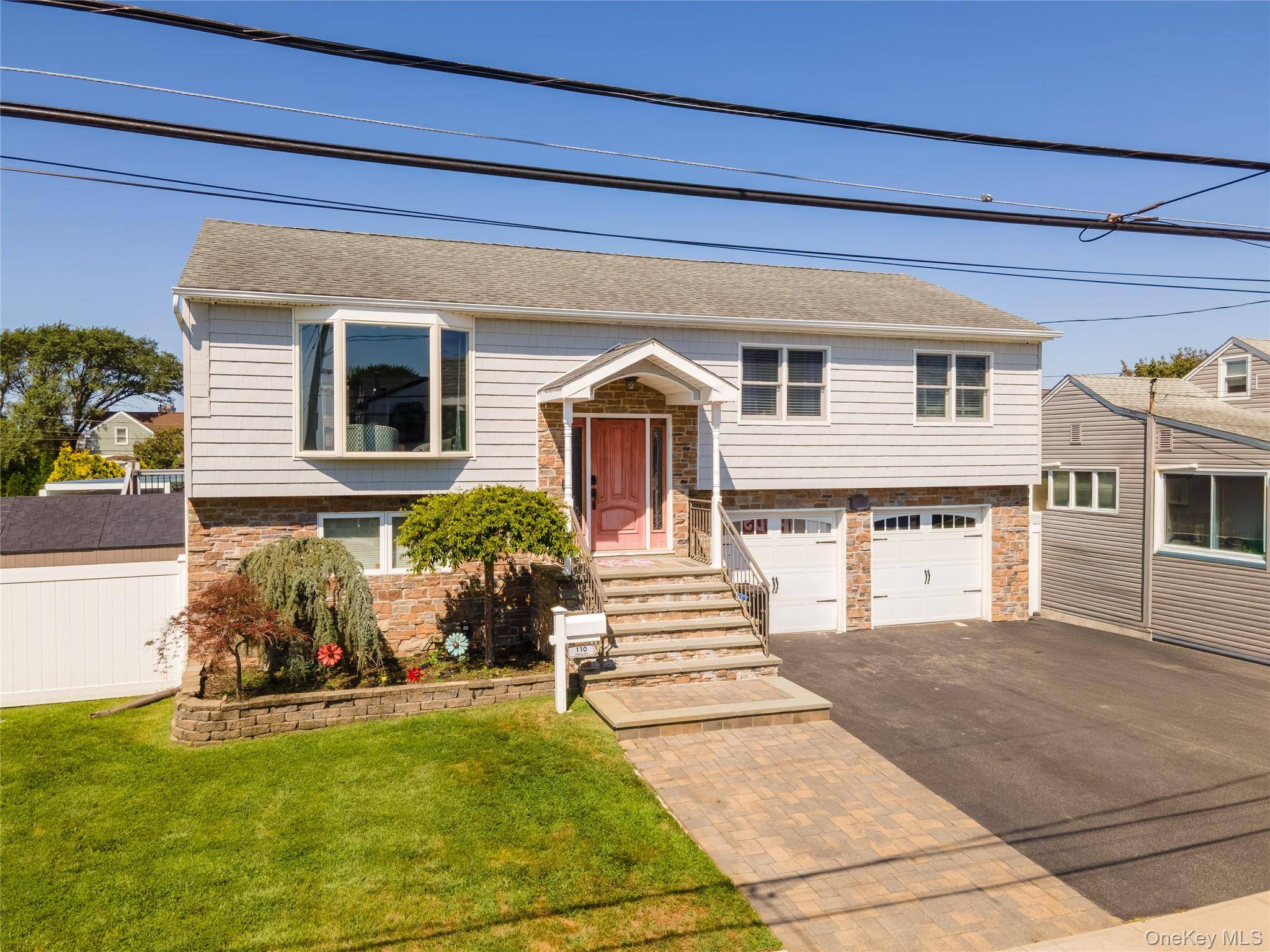 Freeport, NY 11520,110 Stirling AVE