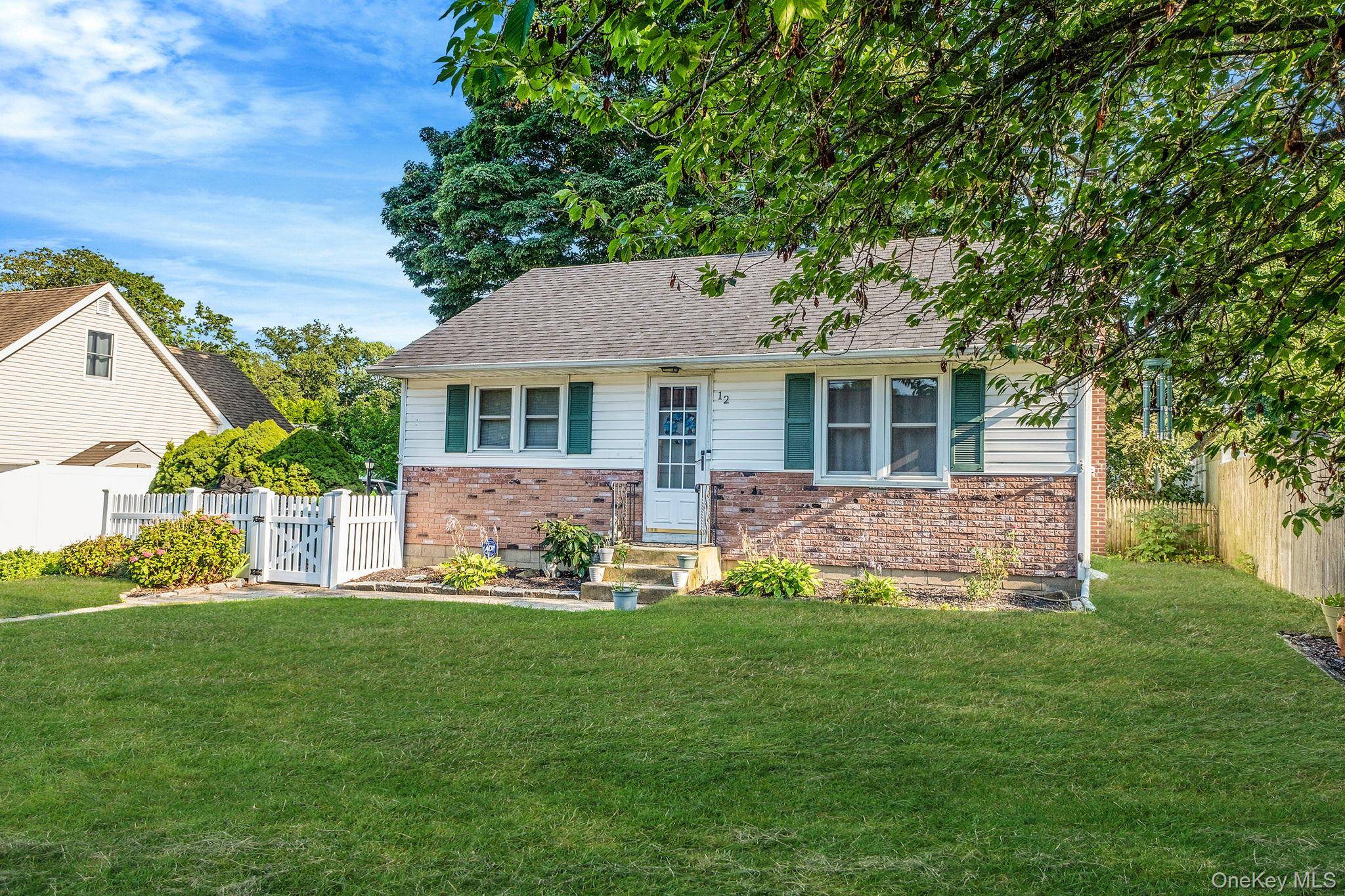 Centereach, NY 11720,12 Virginia ST