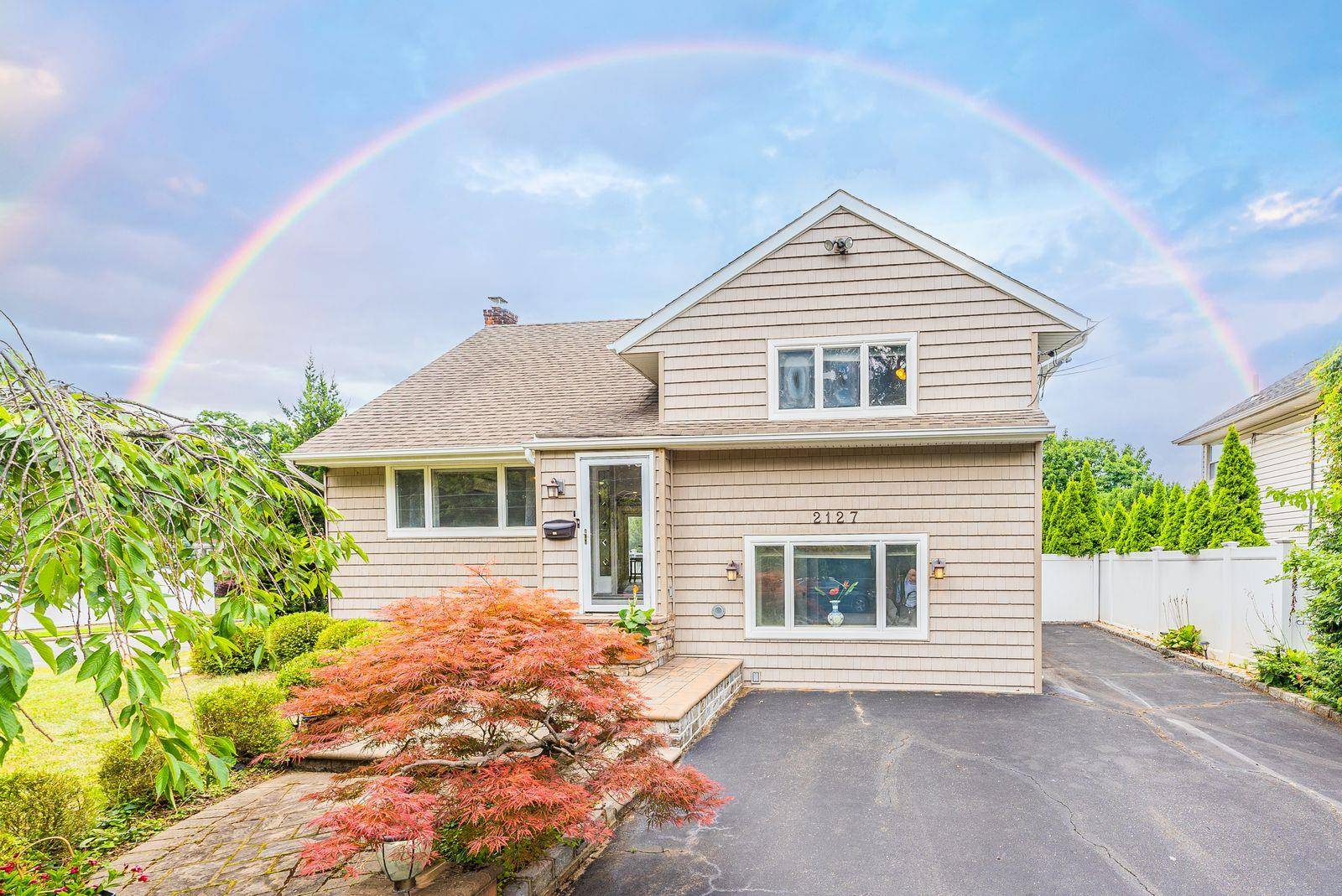 North Bellmore, NY 11710,2127 Elise AVE