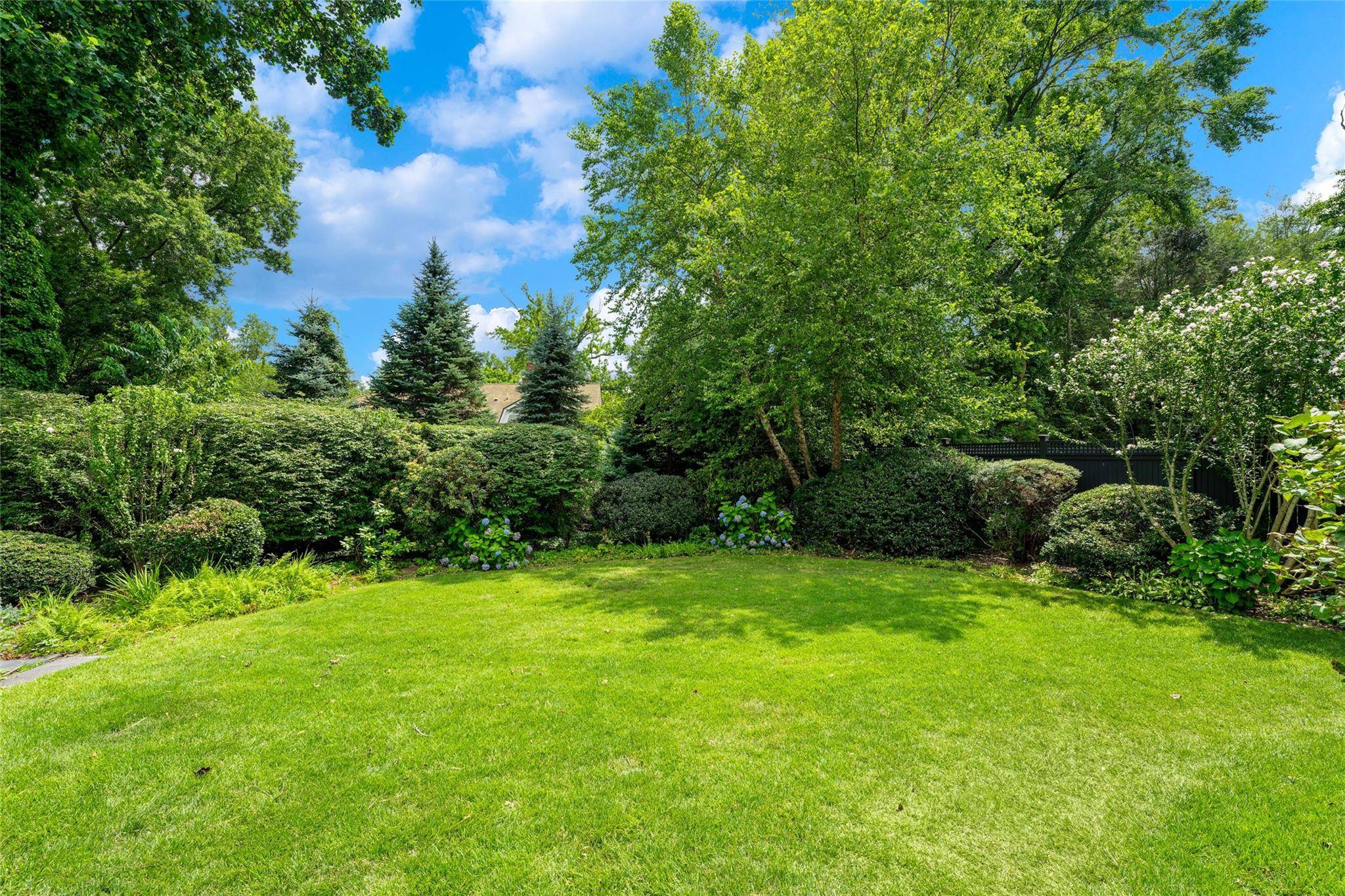 Greenwich, CT 06878,134 Lockwood RD