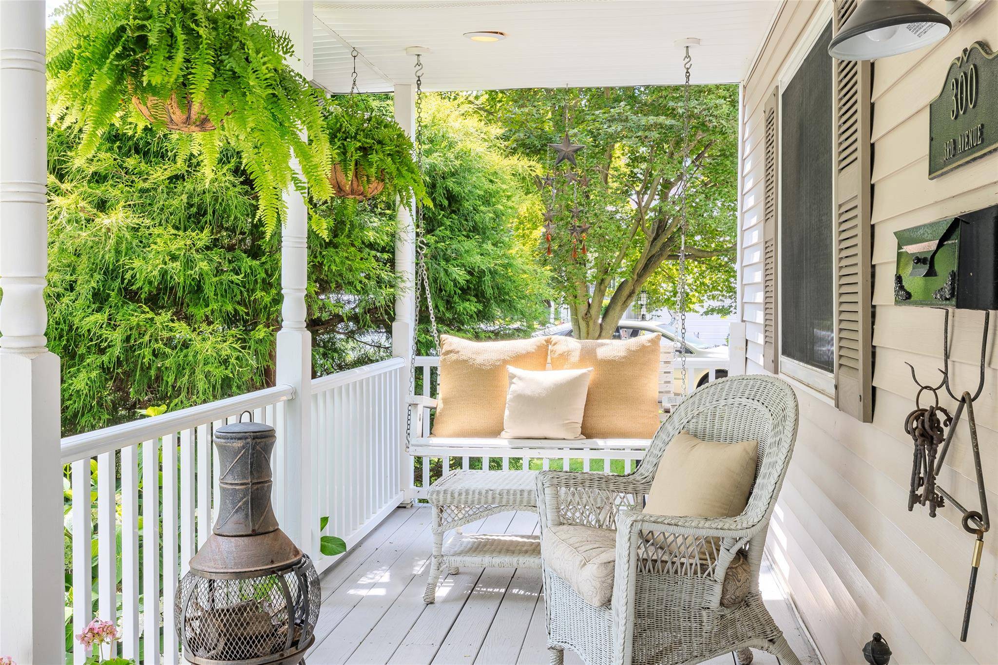 East Northport, NY 11731,300 3rd AVE