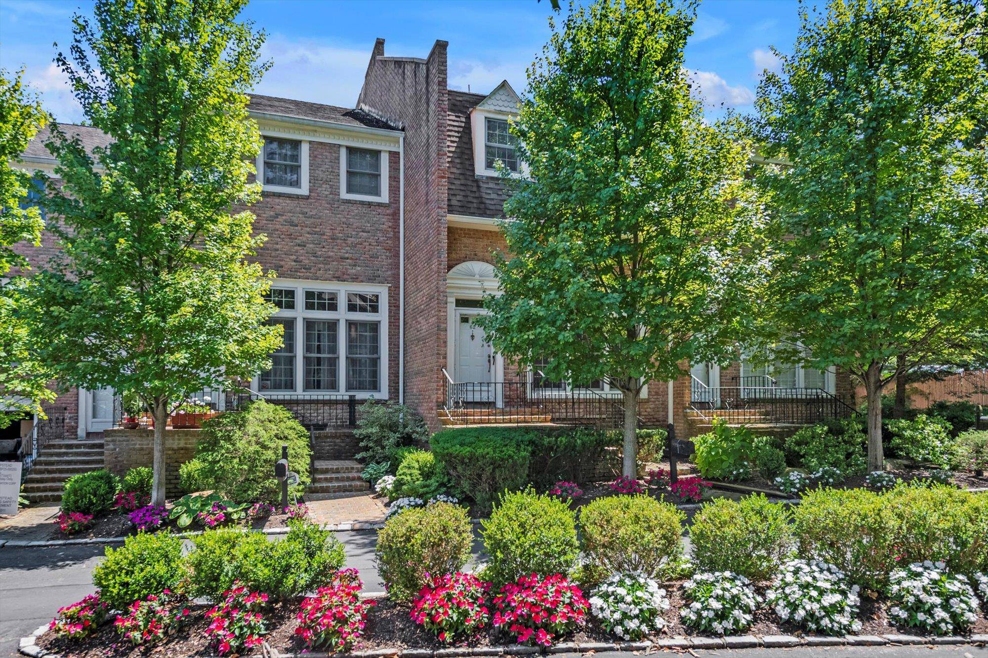 Manhasset, NY 11030,62 Marjorie CT