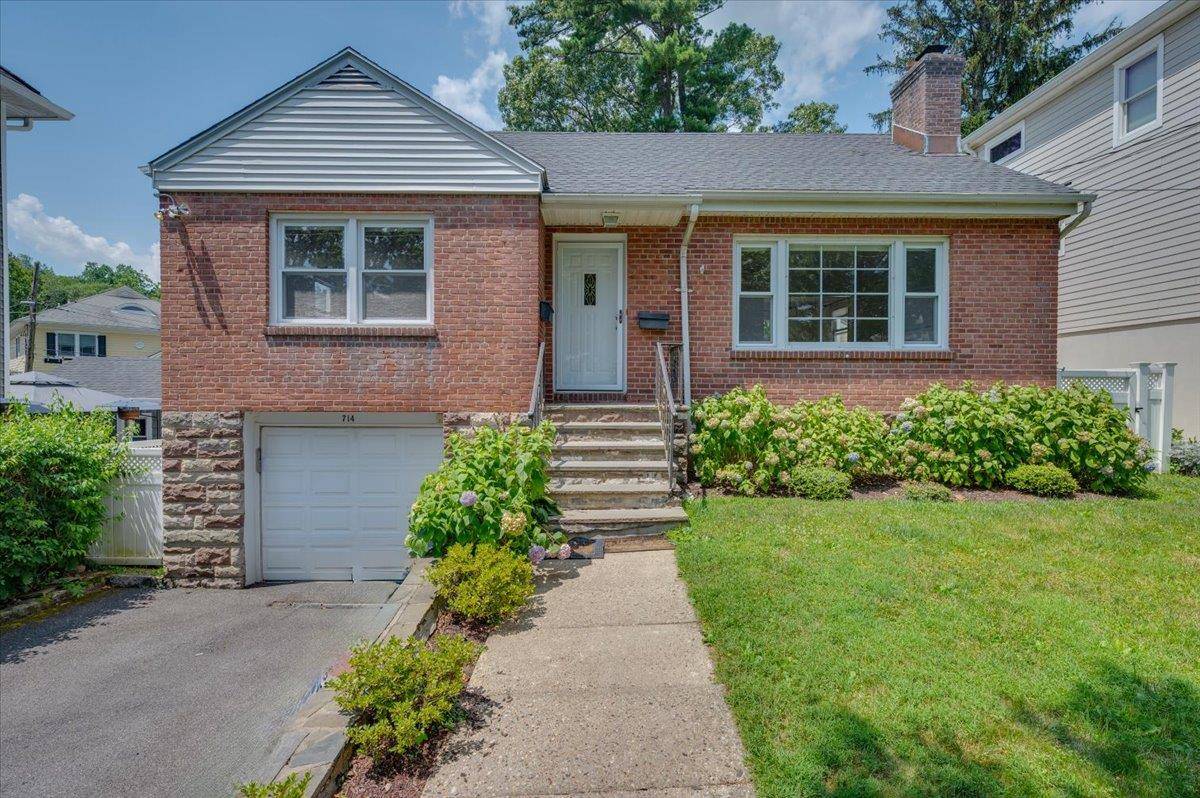 Larchmont, NY 10538,714 Forest AVE