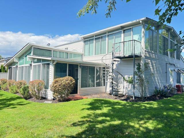 Copiague, NY 11726,Address not disclosed