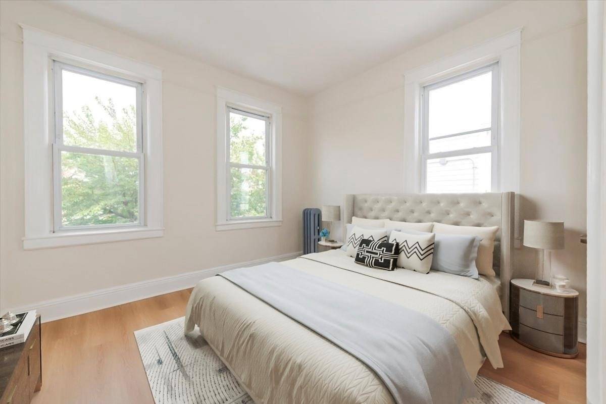 Bronx, NY 10462,959 Van Nest Ave