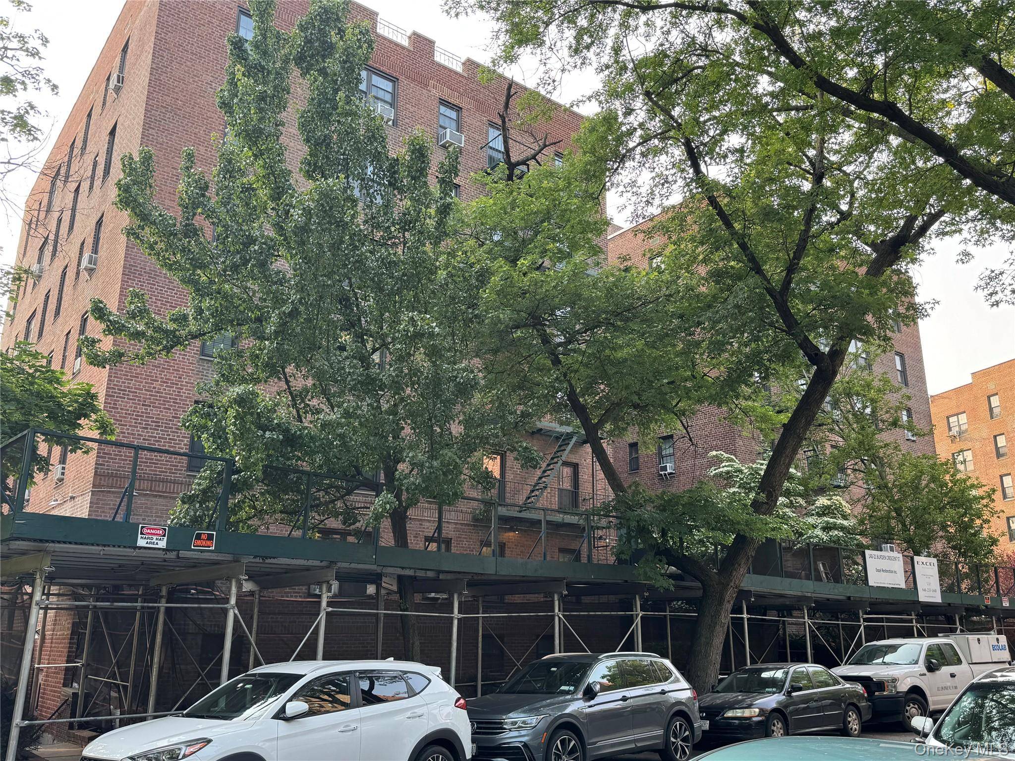 Briarwood, NY 11435,14021 Burden CRES #107