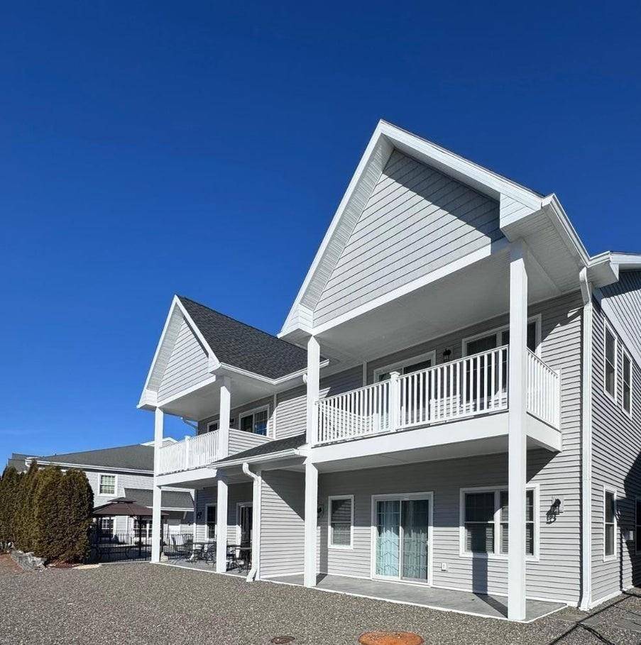 Catskill, NY 12414,32 Marina DR