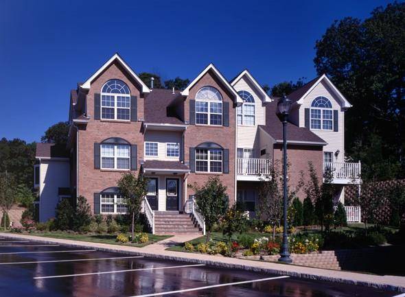 Port Jefferson, NY 11777,37 Pinnacle DR #37