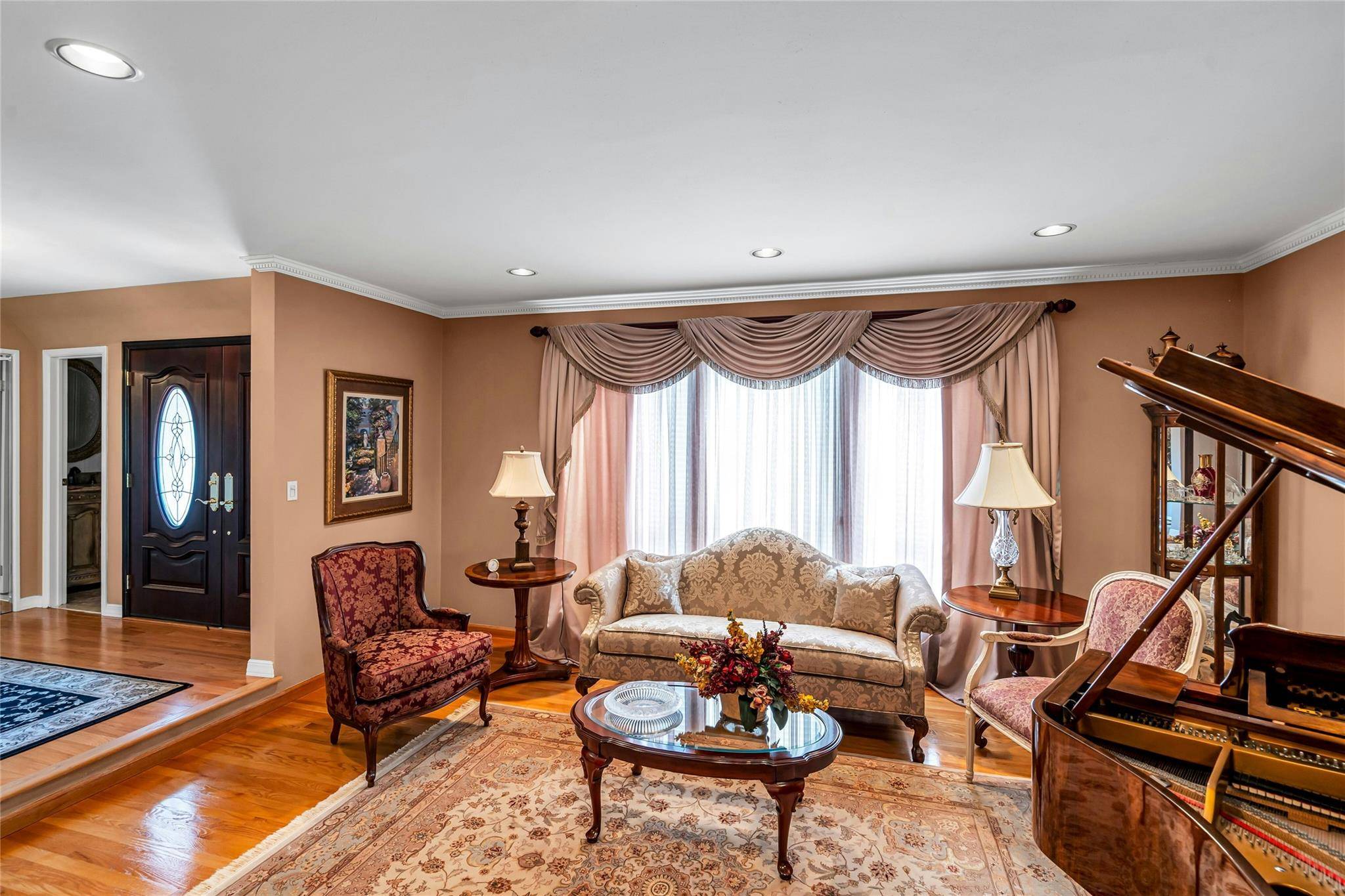 Farmingdale, NY 11735,31 Daffodil DR