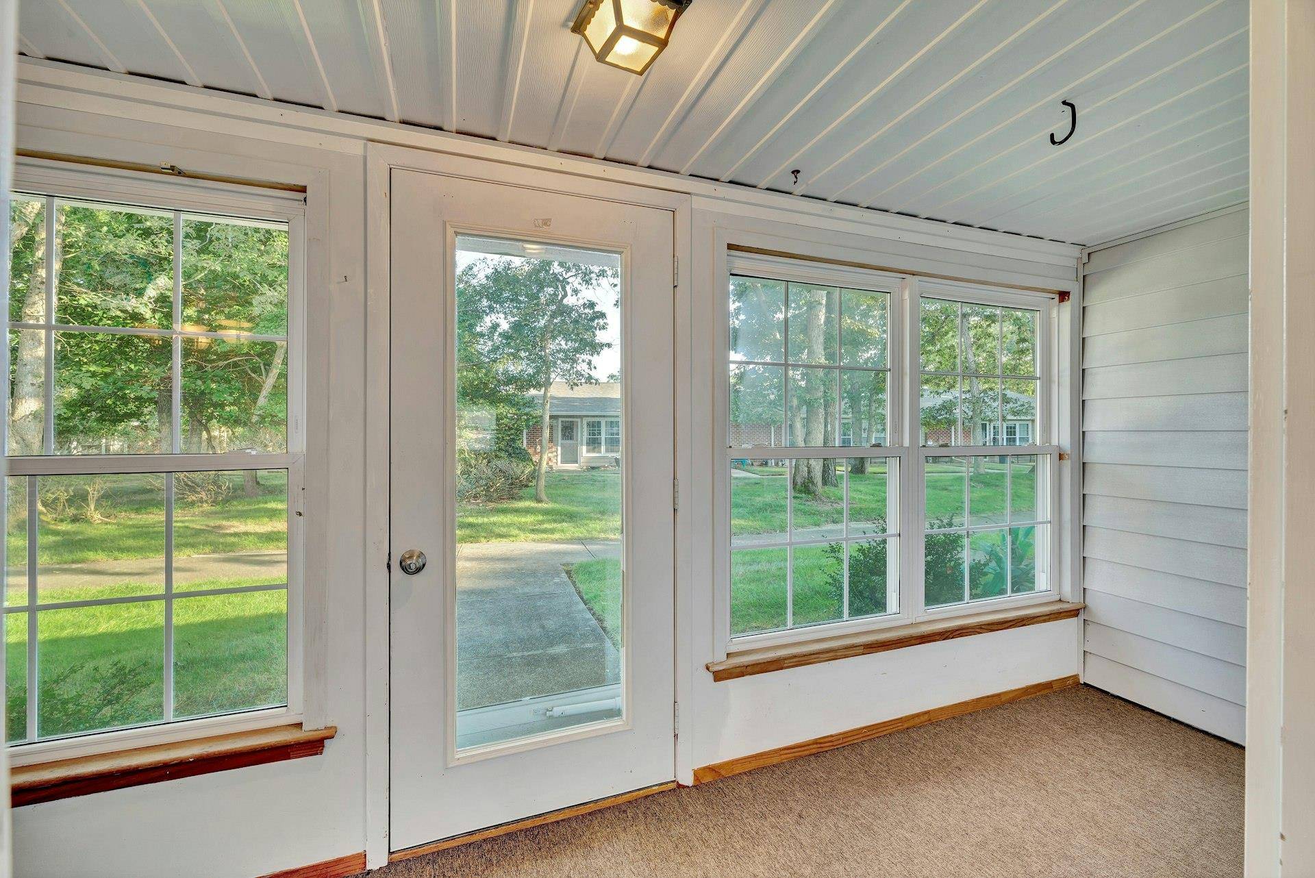 Ridge, NY 11961,164 Falmouth CT #E