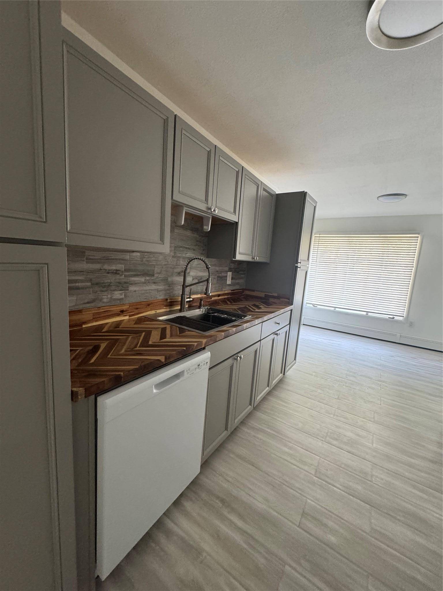 Poughkeepsie, NY 12601,3 Hook RD #72k