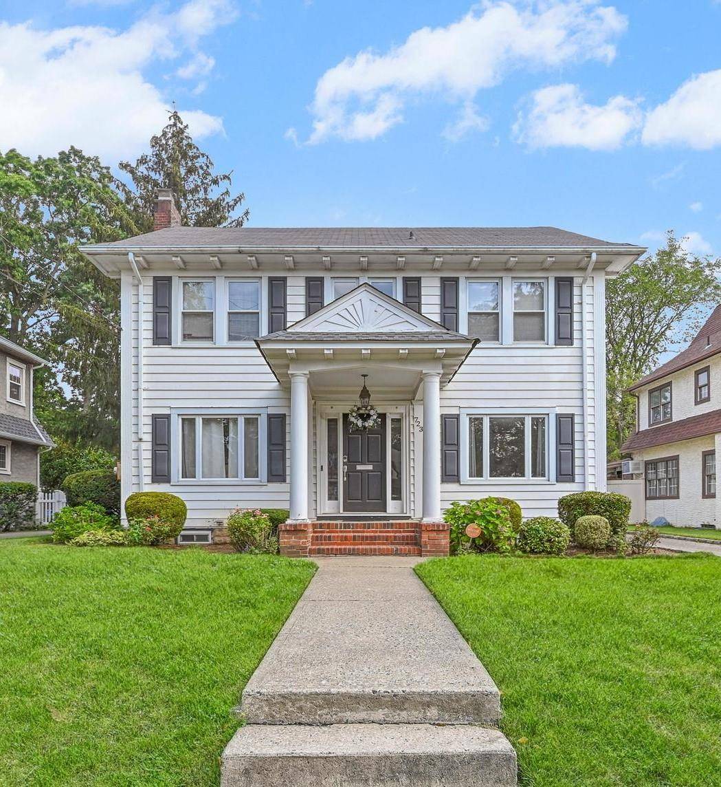 North Baldwin, NY 11510,723 William ST