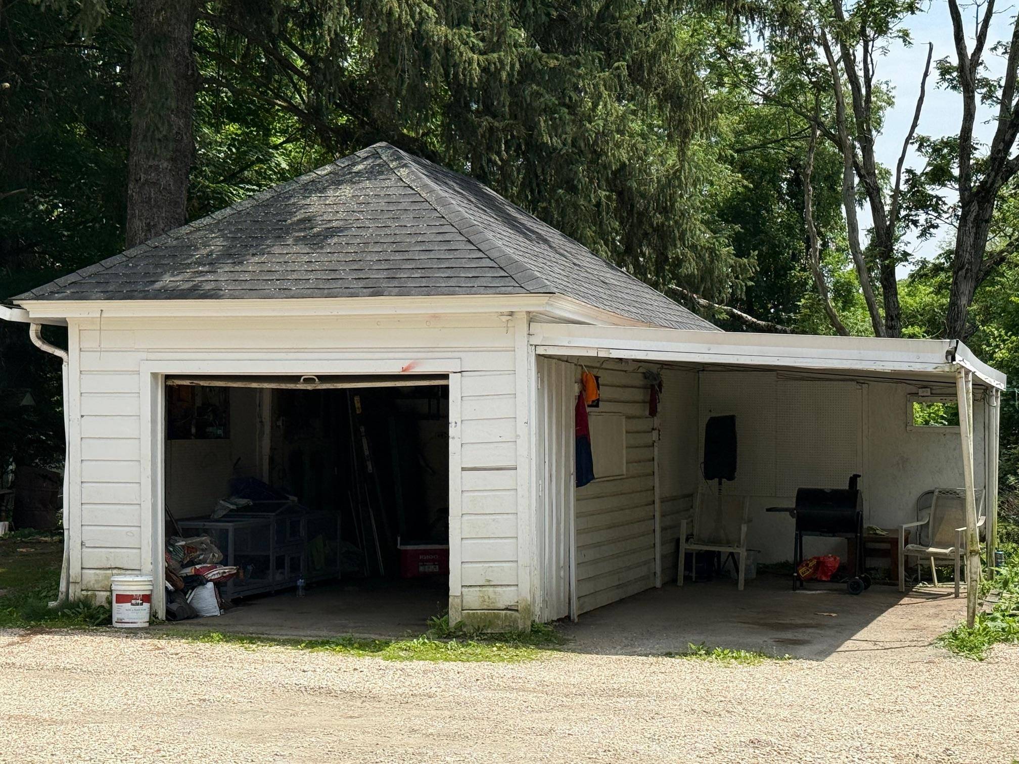 Millerton, NY 12546,5846 S Elm AVE