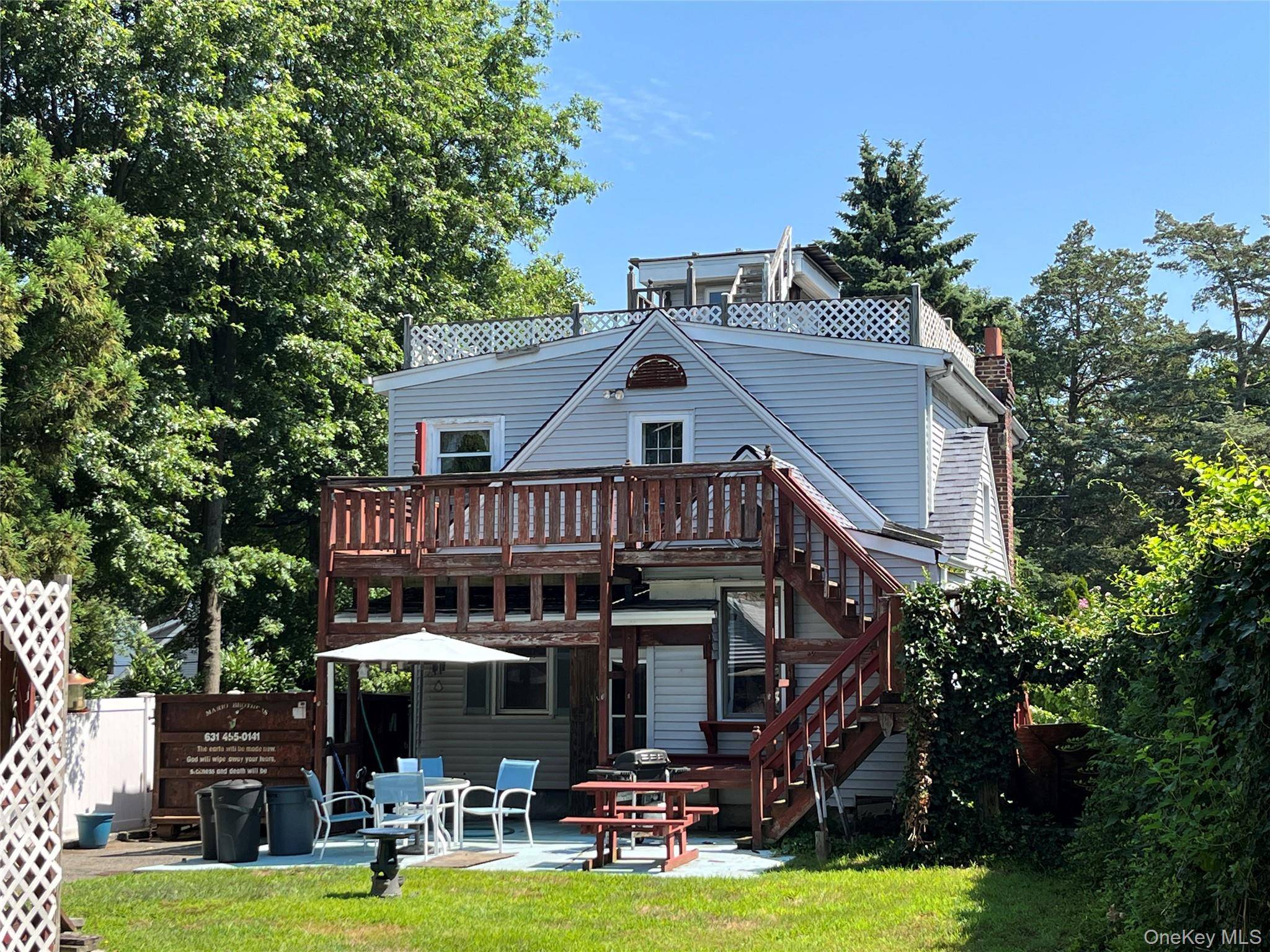 Centerport, NY 11721,1014 Washington DR