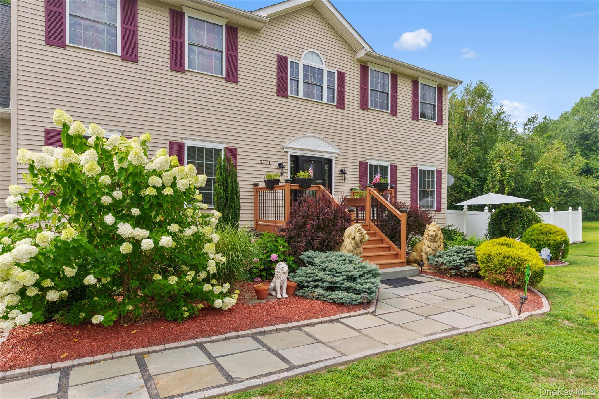 Saugerties, NY 12477,2171 Route 32