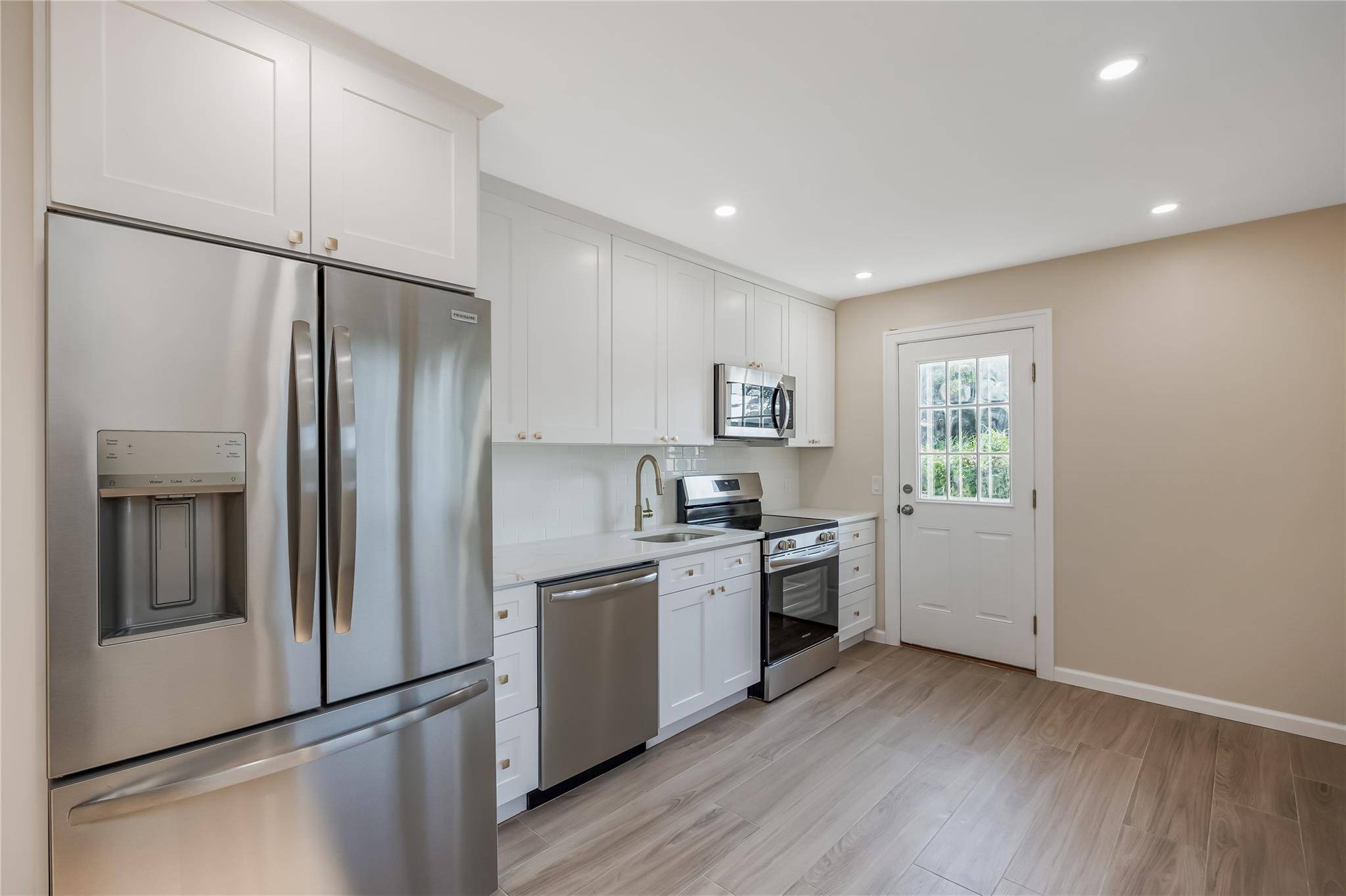 Islip, NY 11751,49 45th ST
