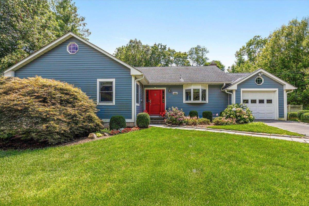 Rye Brook, NY 10573,65 Windingwood RD