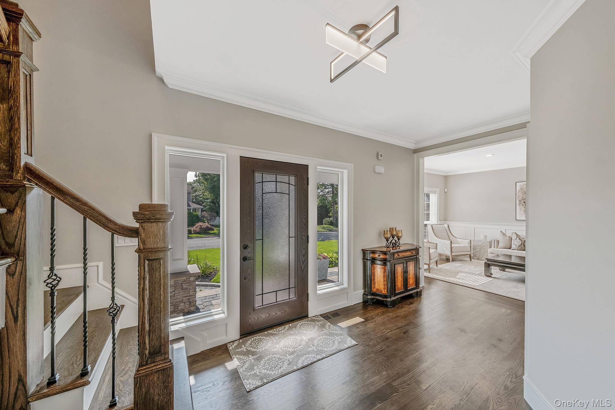South Setauket, NY 11720,23 Province DR