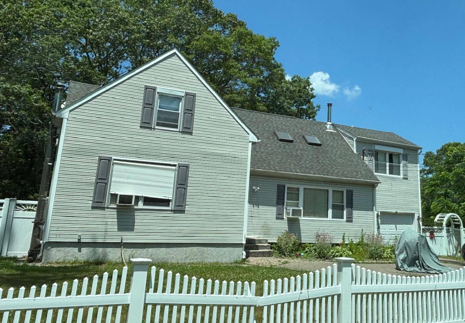 Mastic Beach, NY 11951,63 Washington AVE