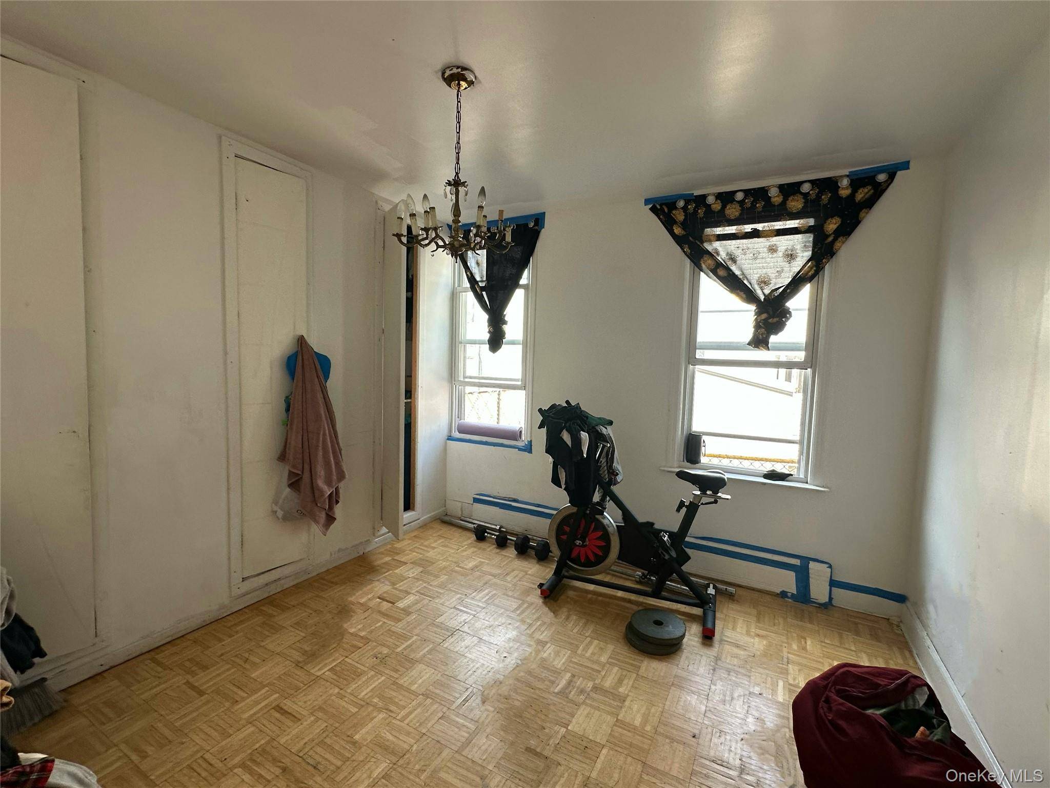 College Point, NY 11356,12-25 119th ST
