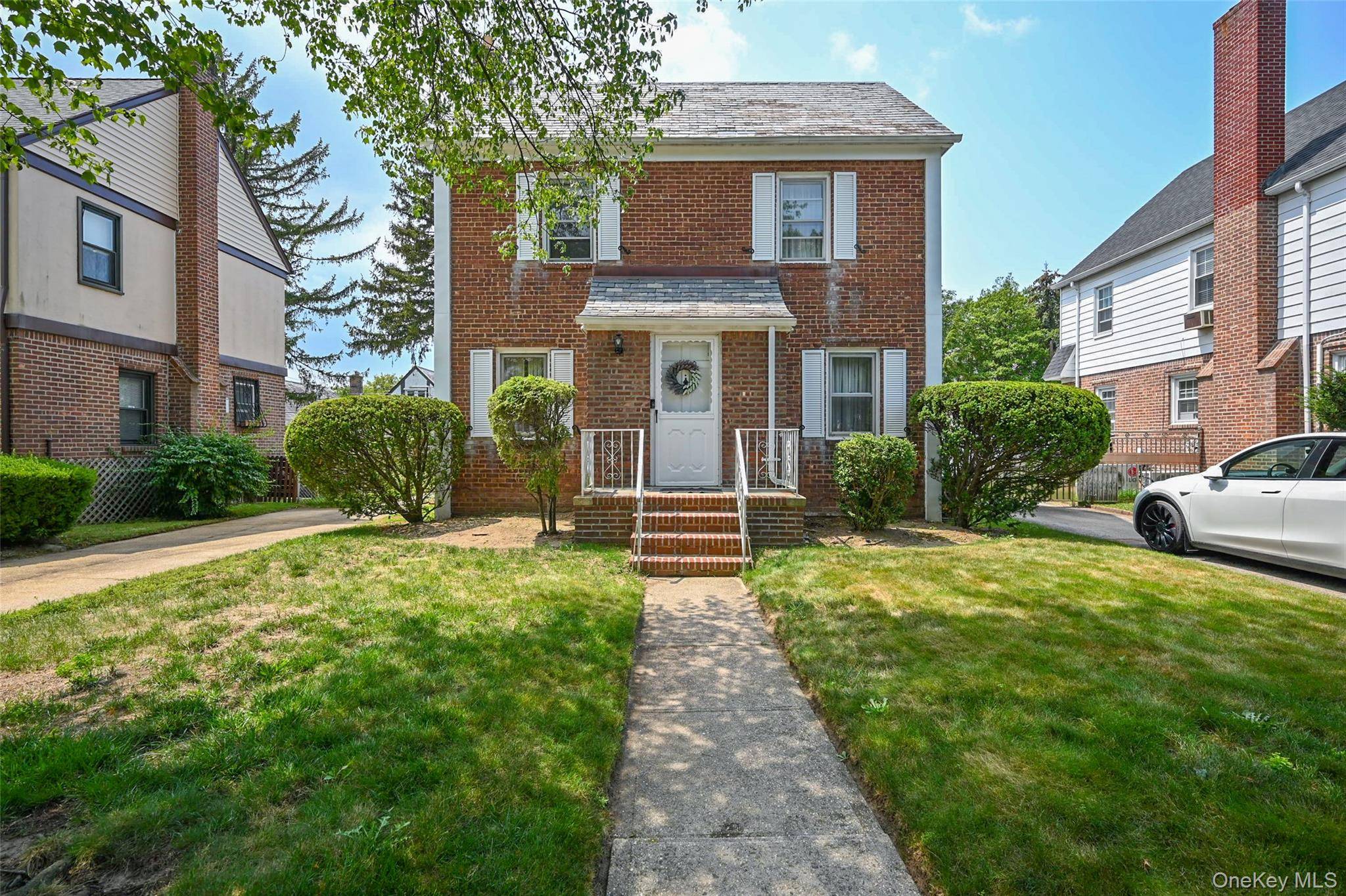 Bayside, NY 11364,48-40 Bell BLVD