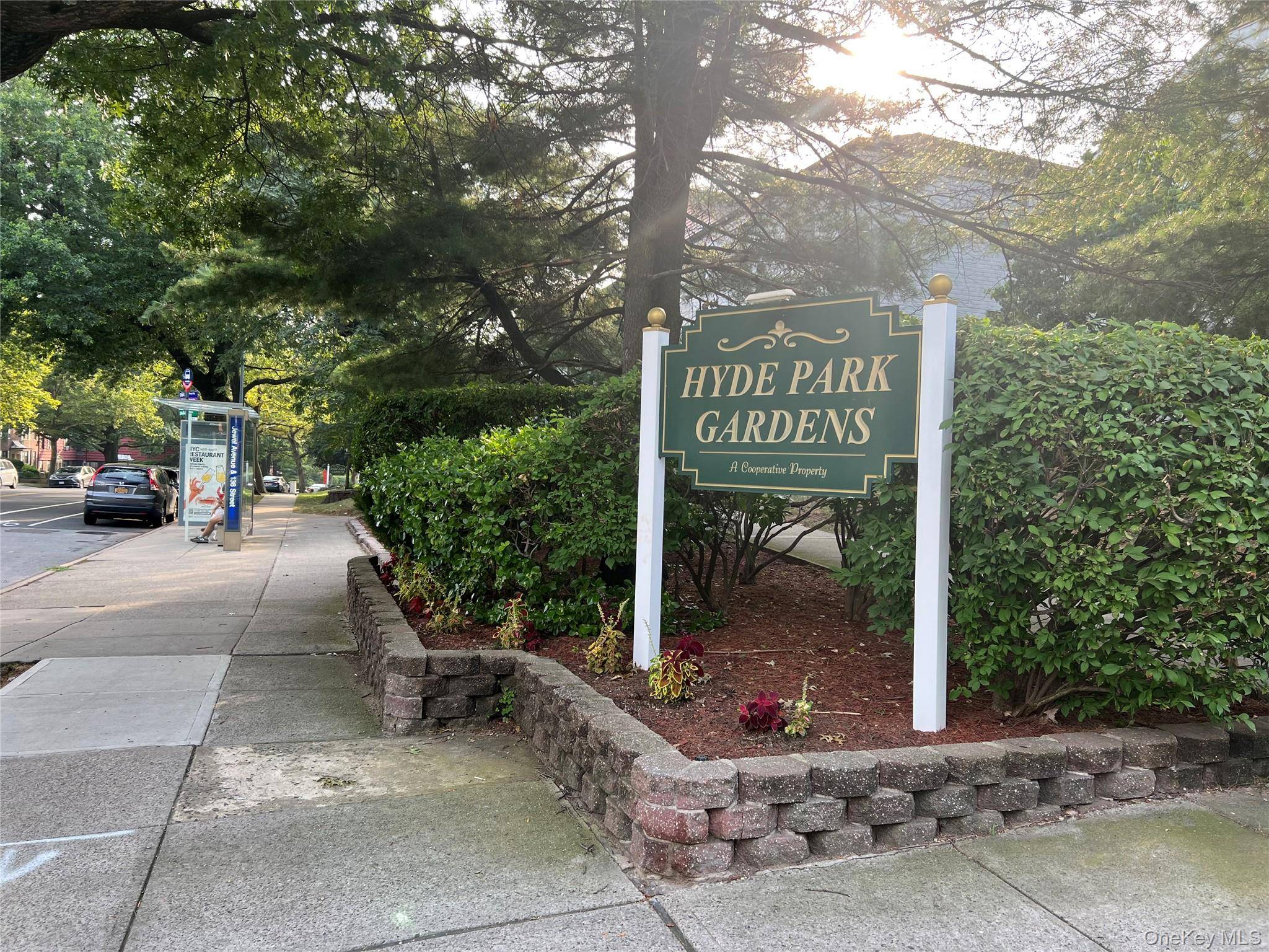 Flushing, NY 11367,135-23 Jewel AVE #A