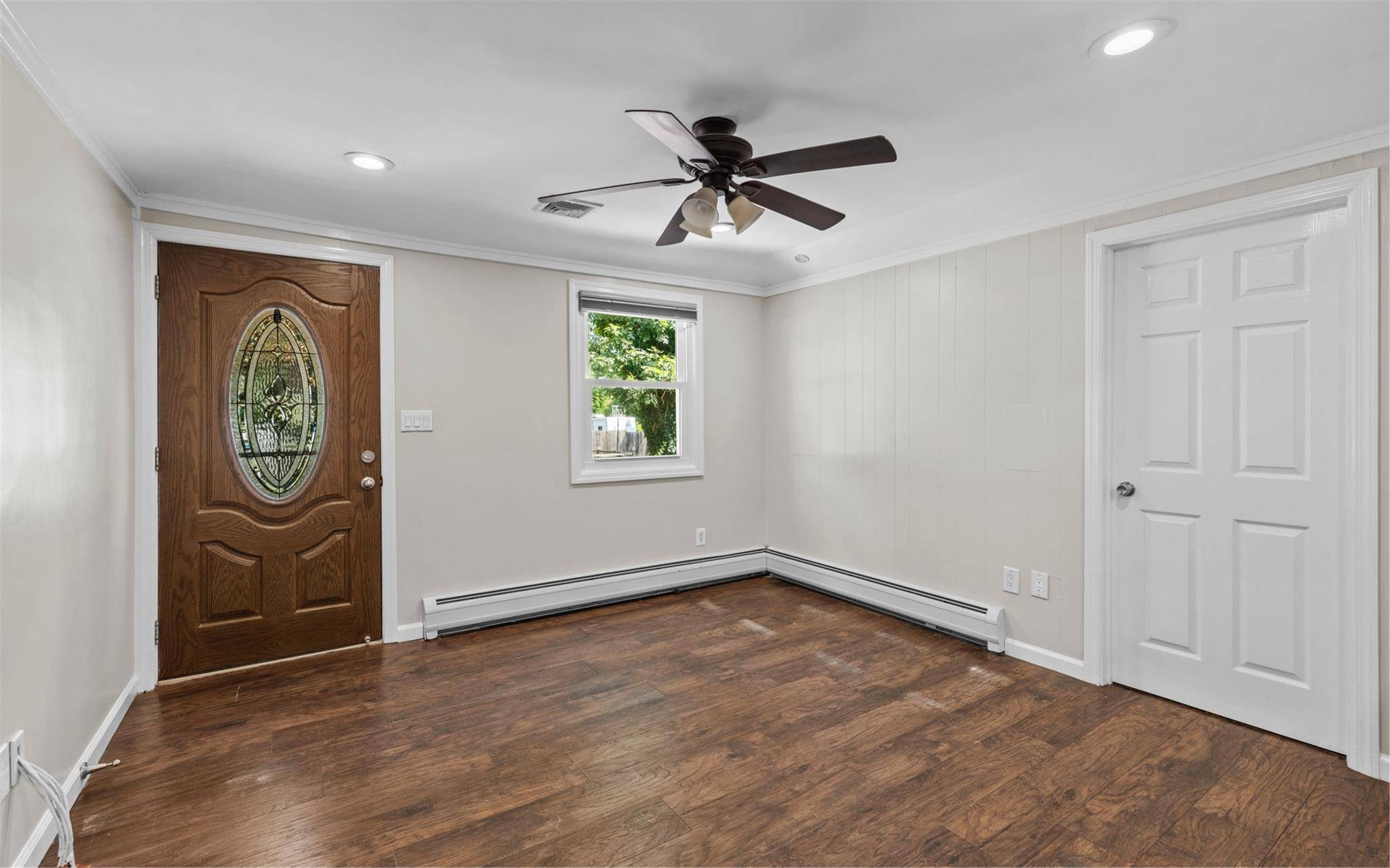 Mastic Beach, NY 11951,186 Orchid DR