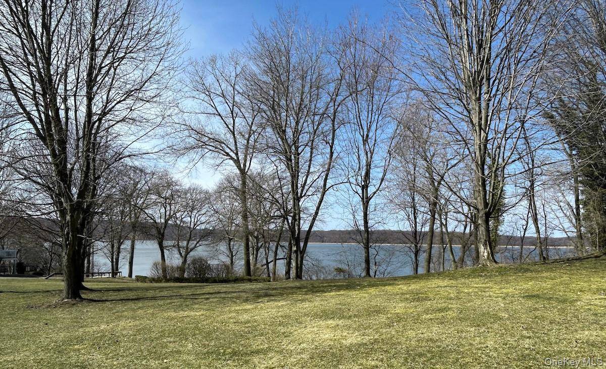 Dobbs Ferry, NY 10522,66 Landing DR