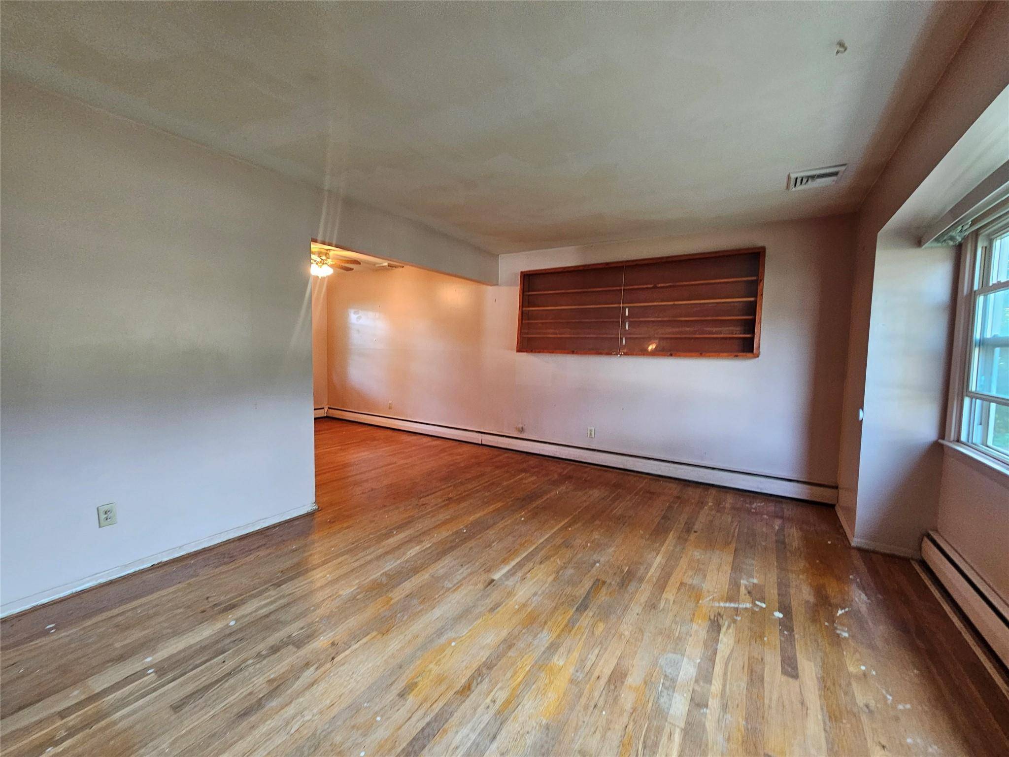 Red Hook, NY 12571,10 Amherst RD