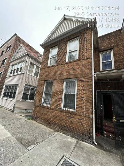 Bronx, NY 10466,3943 Carpenter AVE