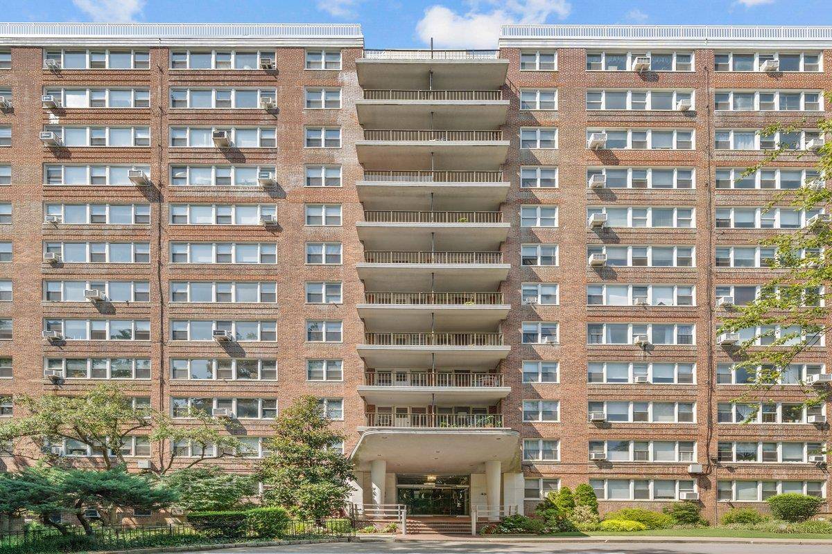 Bronx, NY 10471,4525 Henry Hudson Pkwy #609