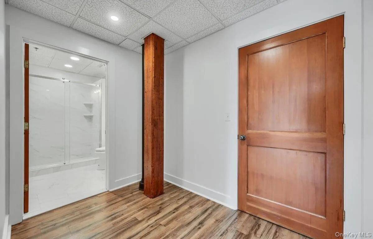 Kingston, NY 12401,15 Railroad AVE #2A