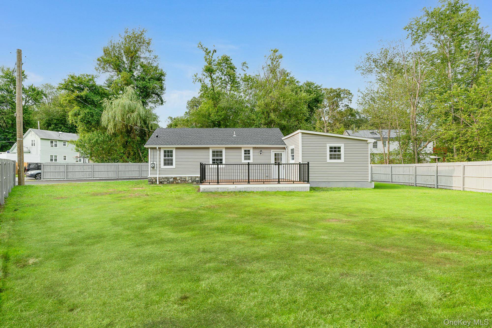 Mohegan Lake, NY 10547,3167 Lincoln DR