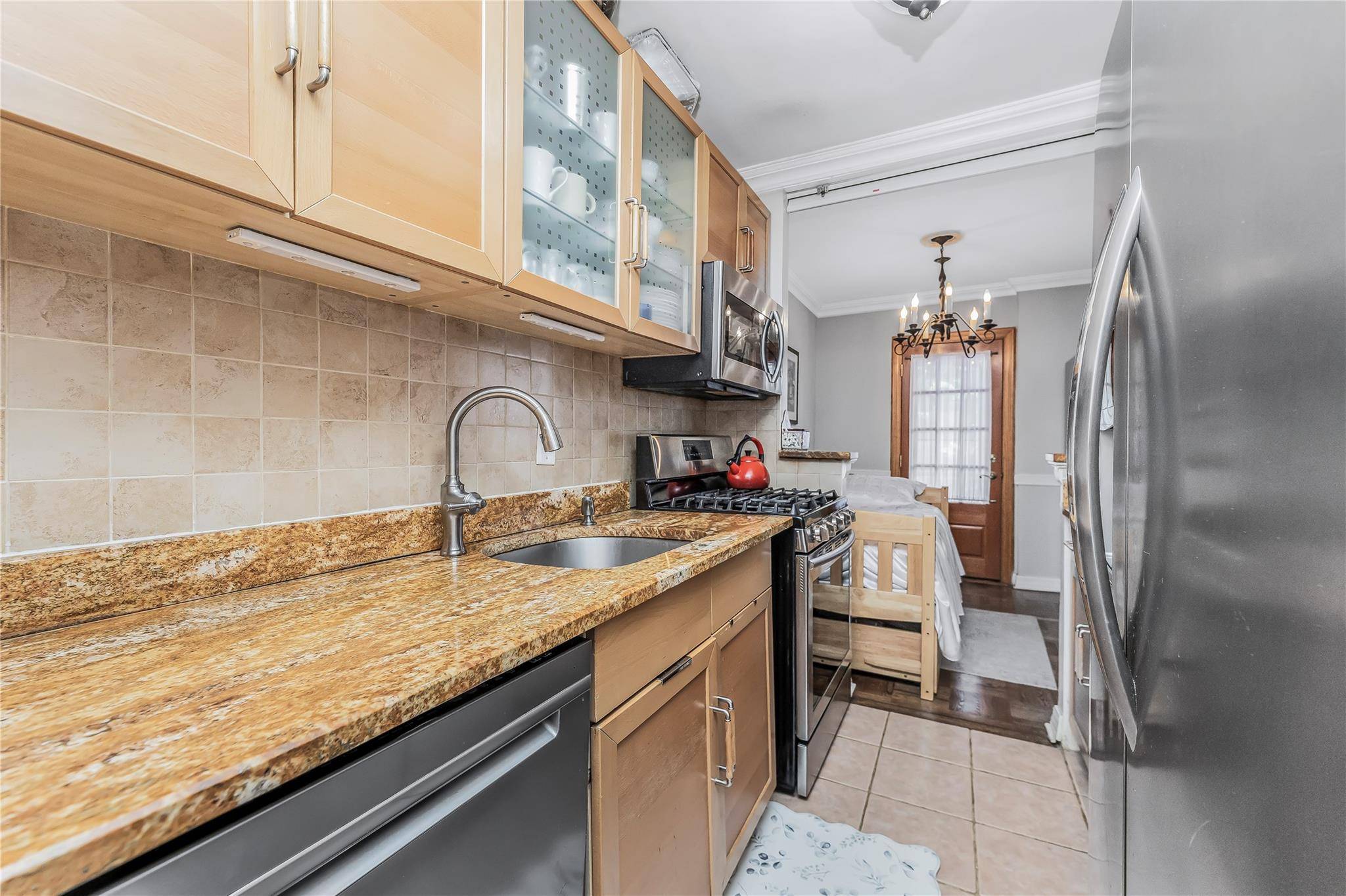 Yonkers, NY 10704,52 Yonkers TER #2E