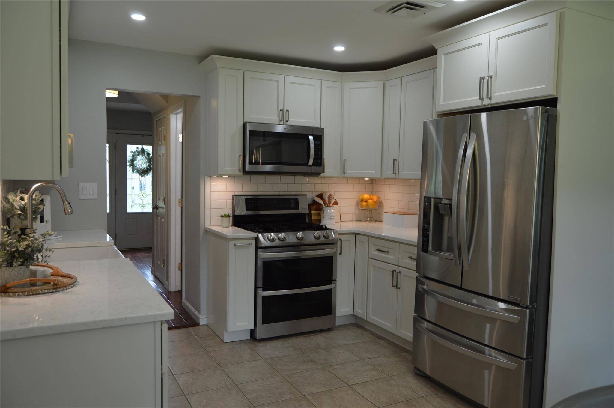 Mount Sinai, NY 11766,6 Lyon CRES