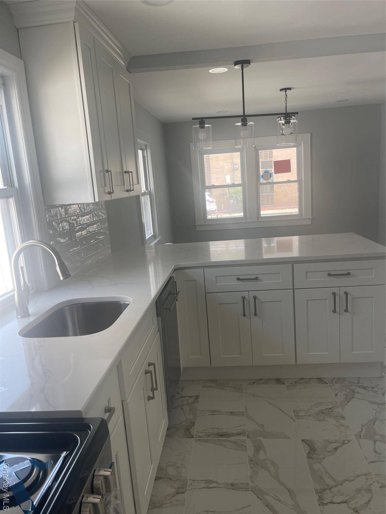 Lynbrook, NY 11563,4 Hilton ST