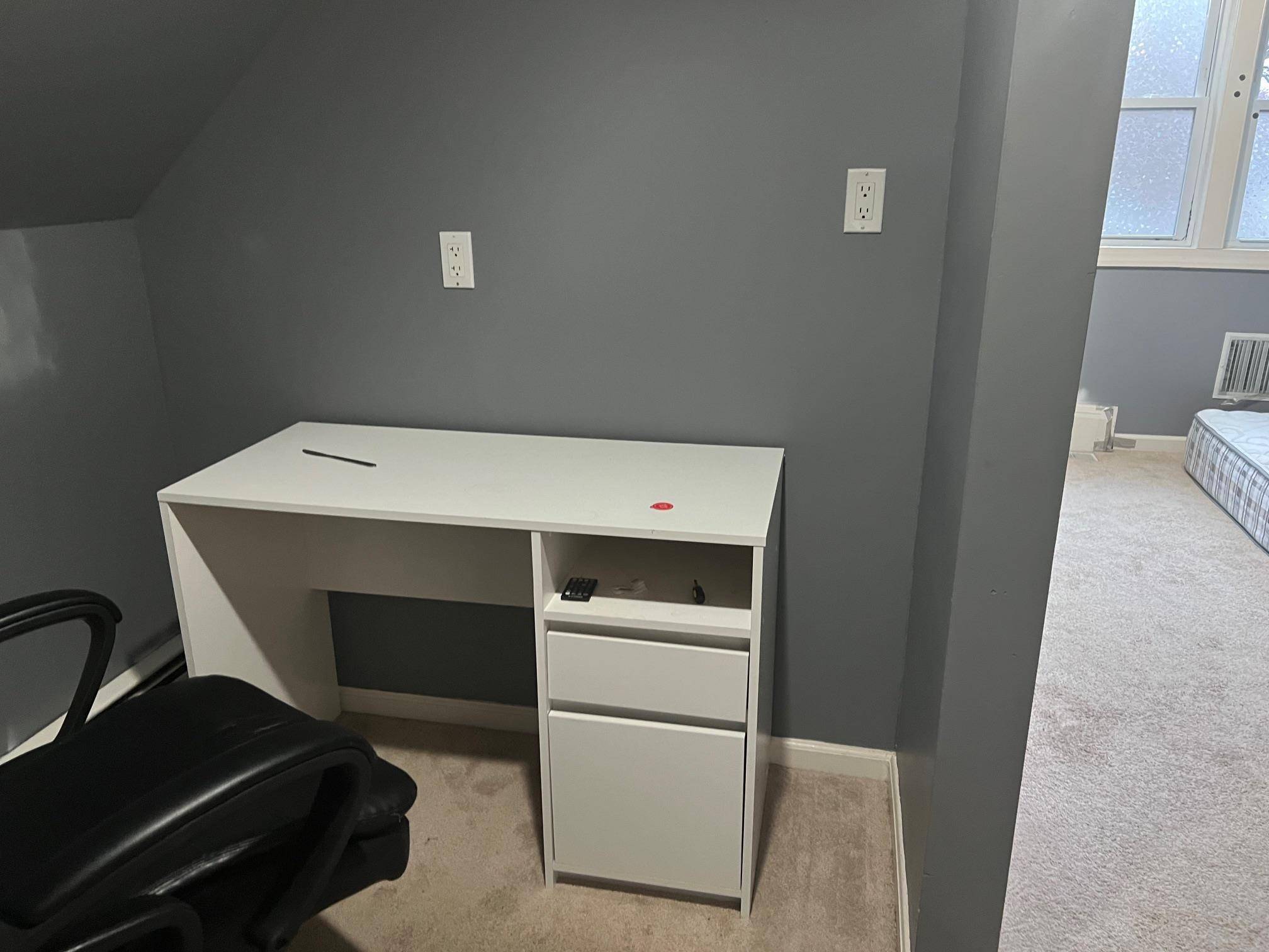 Stony Brook, NY 11790,30 Madeley LN