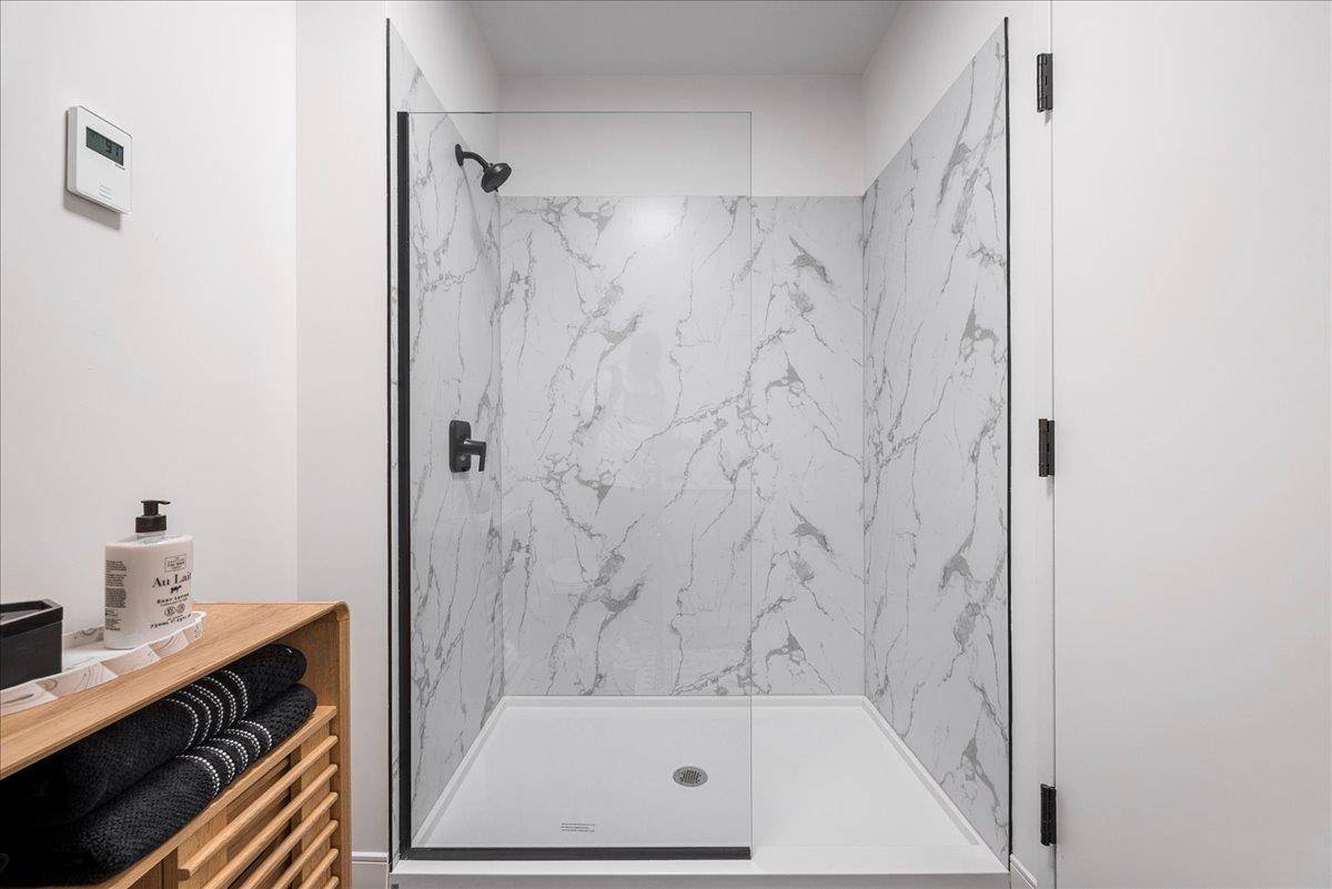 White Plains, NY 10601,8 Chester AVE #102