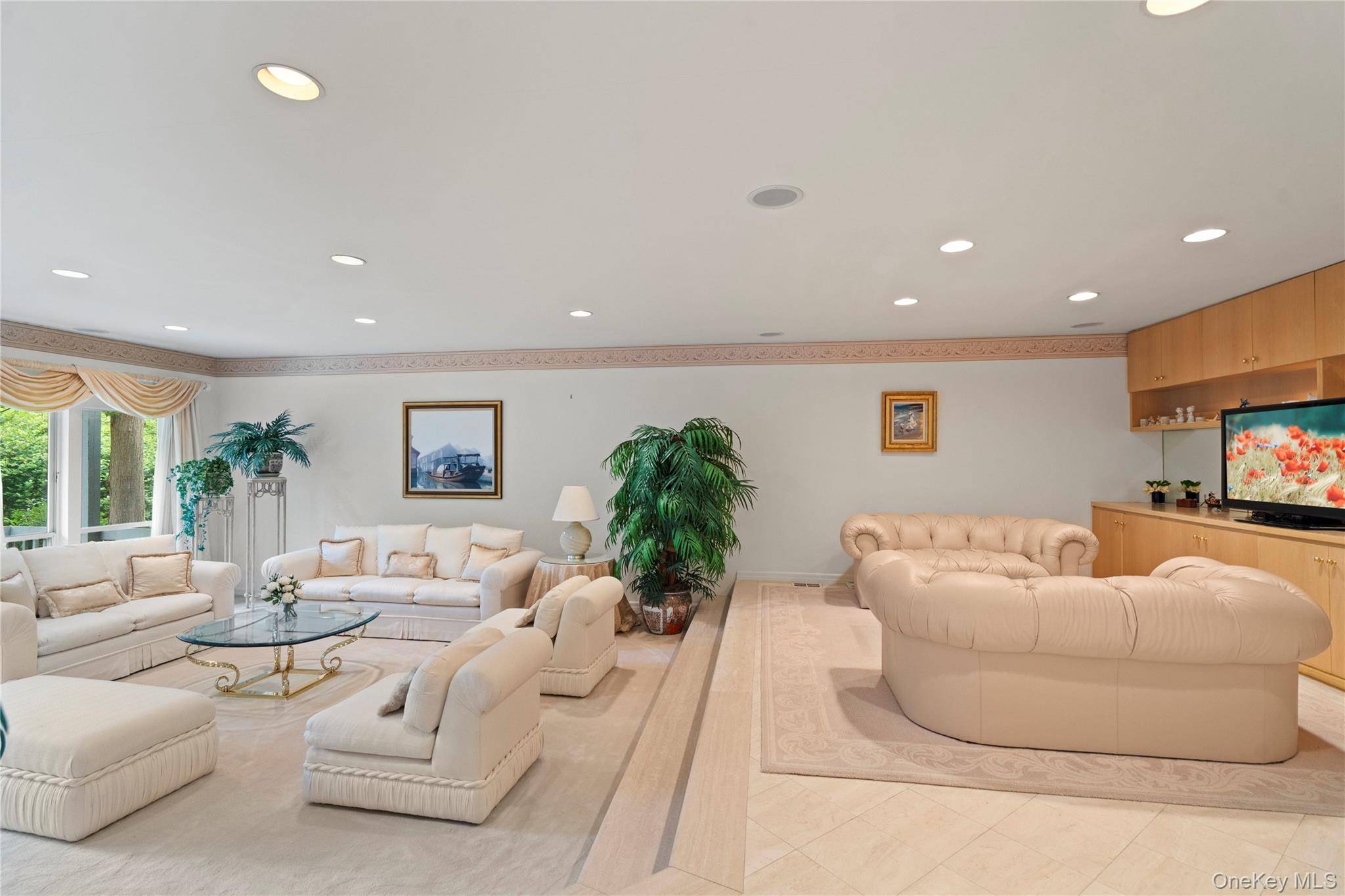 Manhasset, NY 11030,35 Tiffany CIR