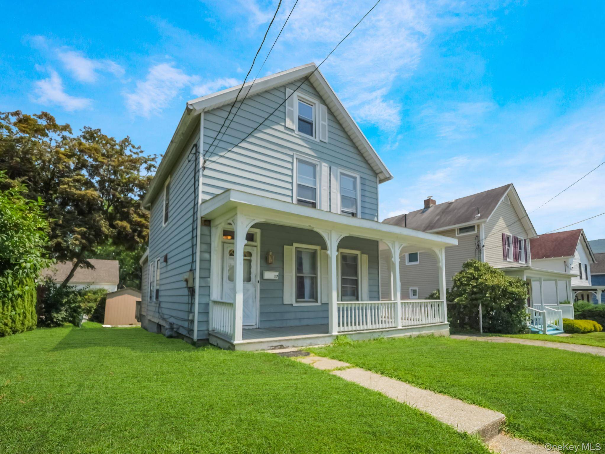 Beacon, NY 12508,17 Maple ST