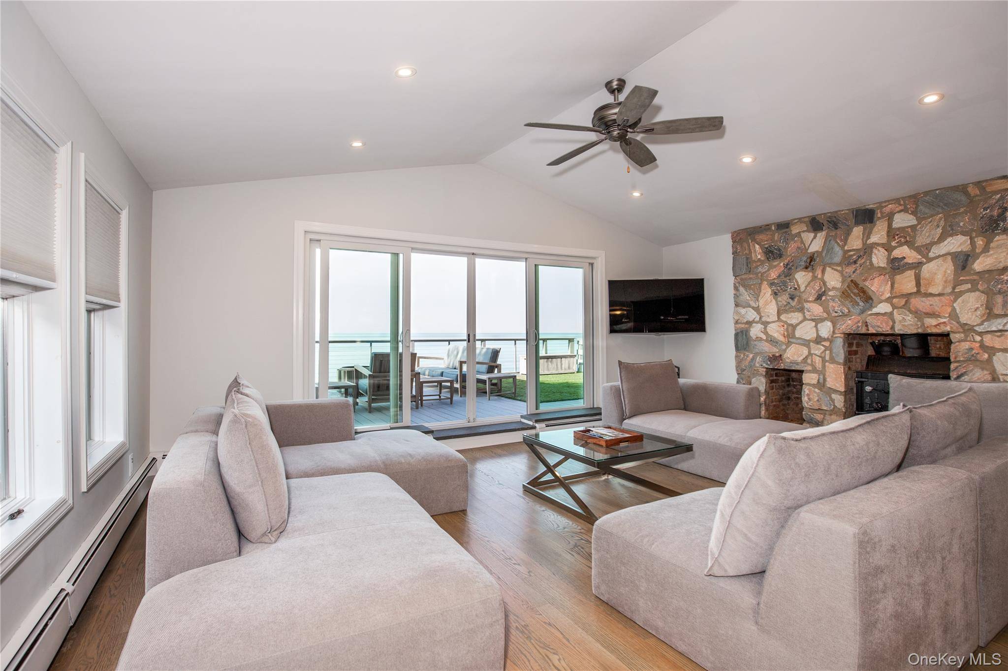 Rocky Point, NY 11778,59 Culross DR